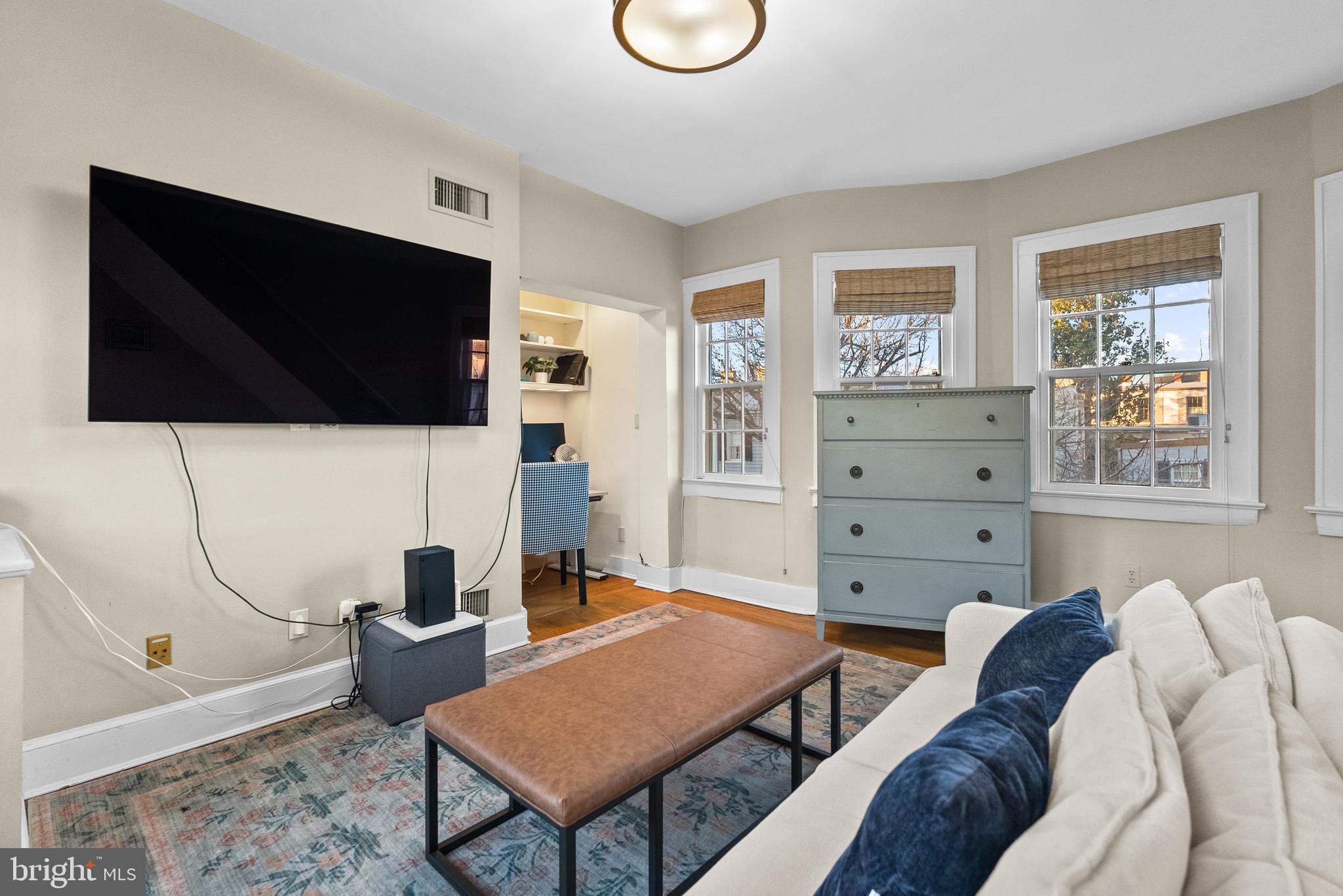 OLD TOWN ALEXANDRIA - Residential Lease