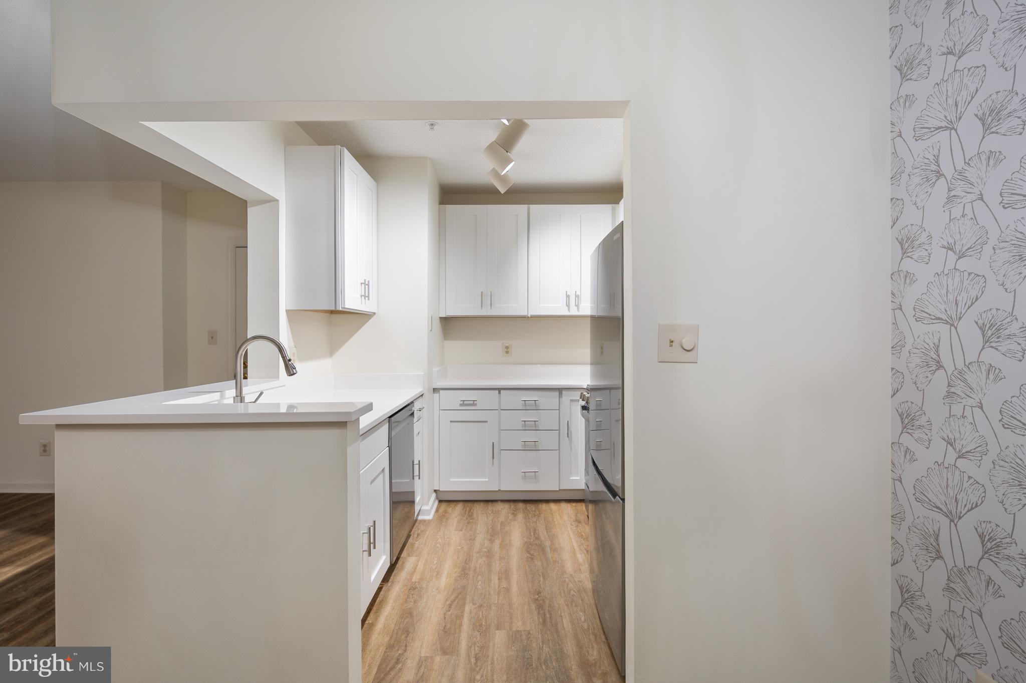 SOUTH GLEN - Residential