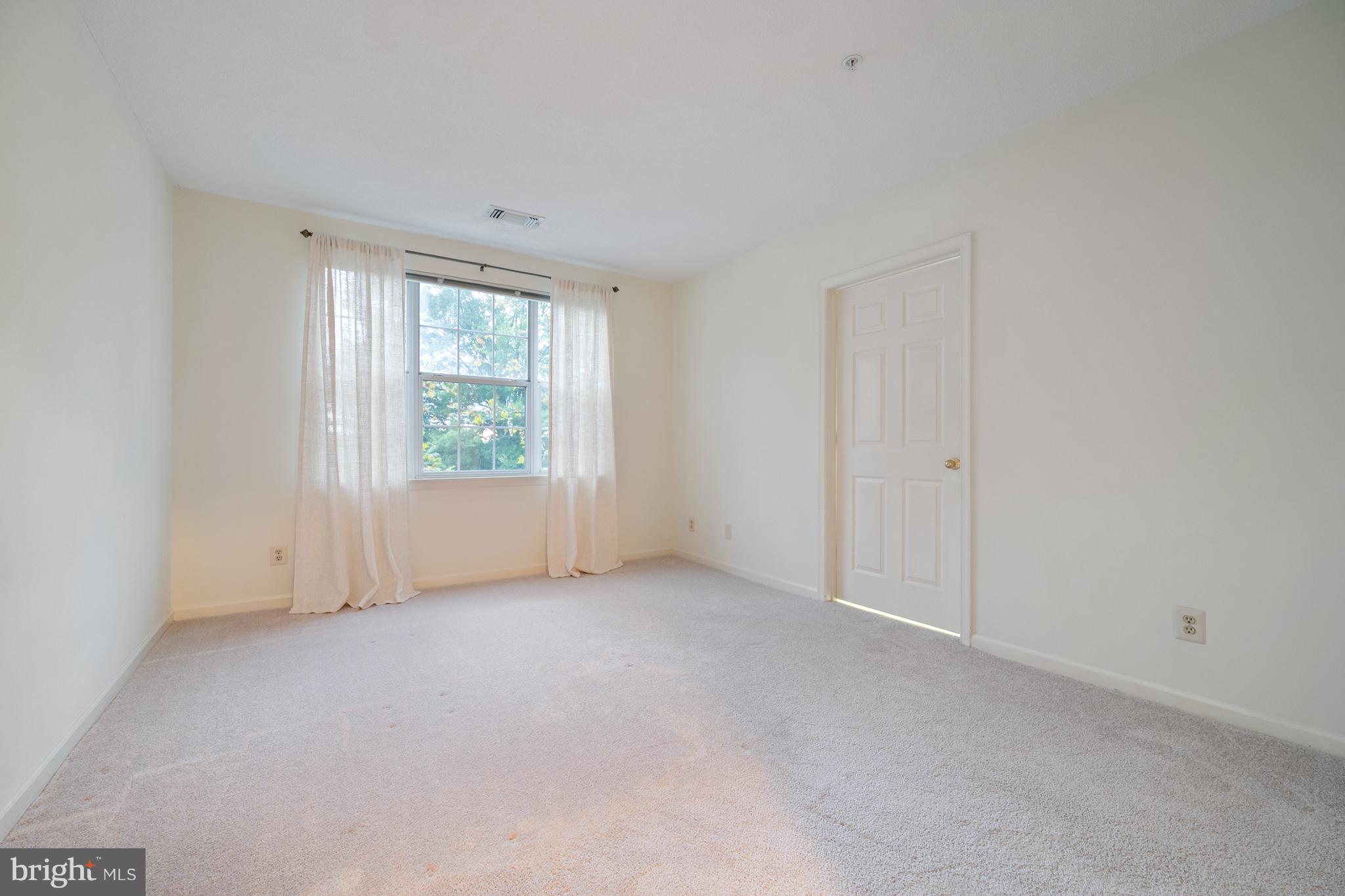 SOUTH GLEN - Residential