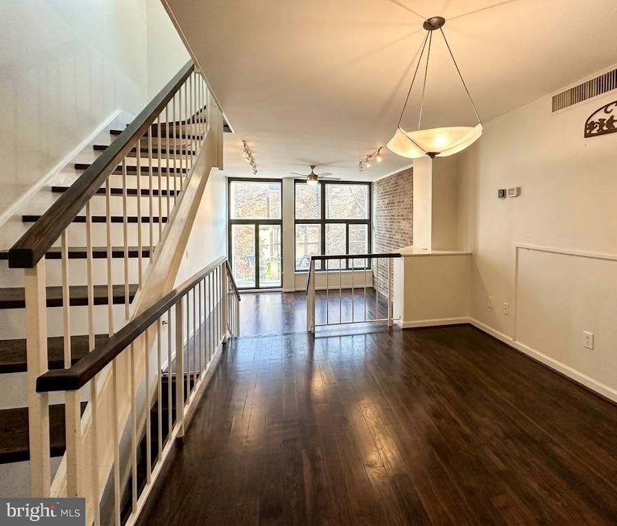 292 M STREET SW 292