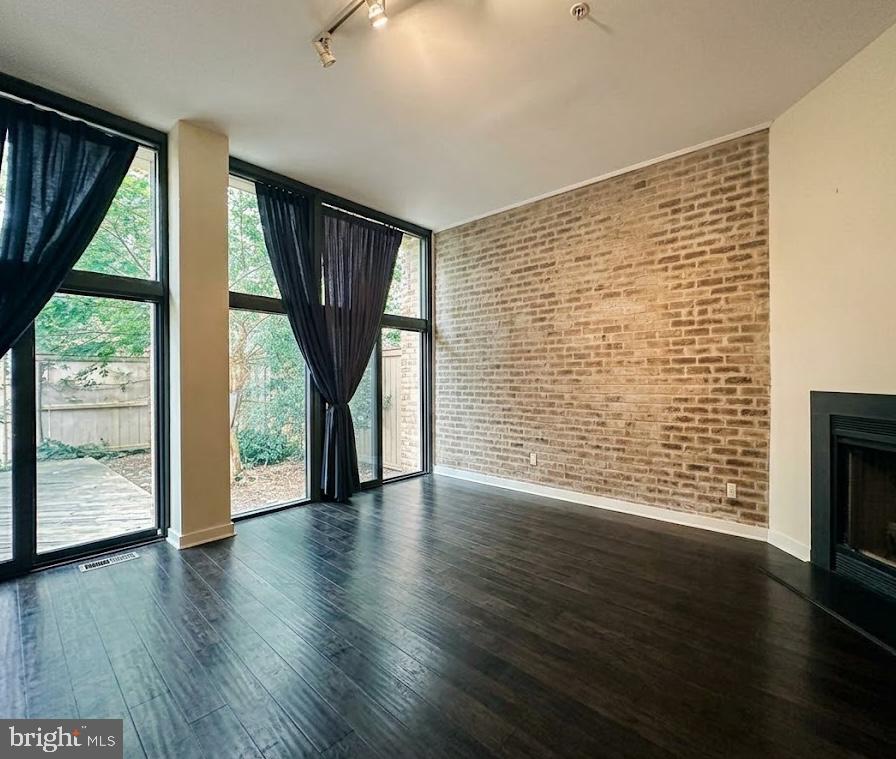 292 M STREET SW 292