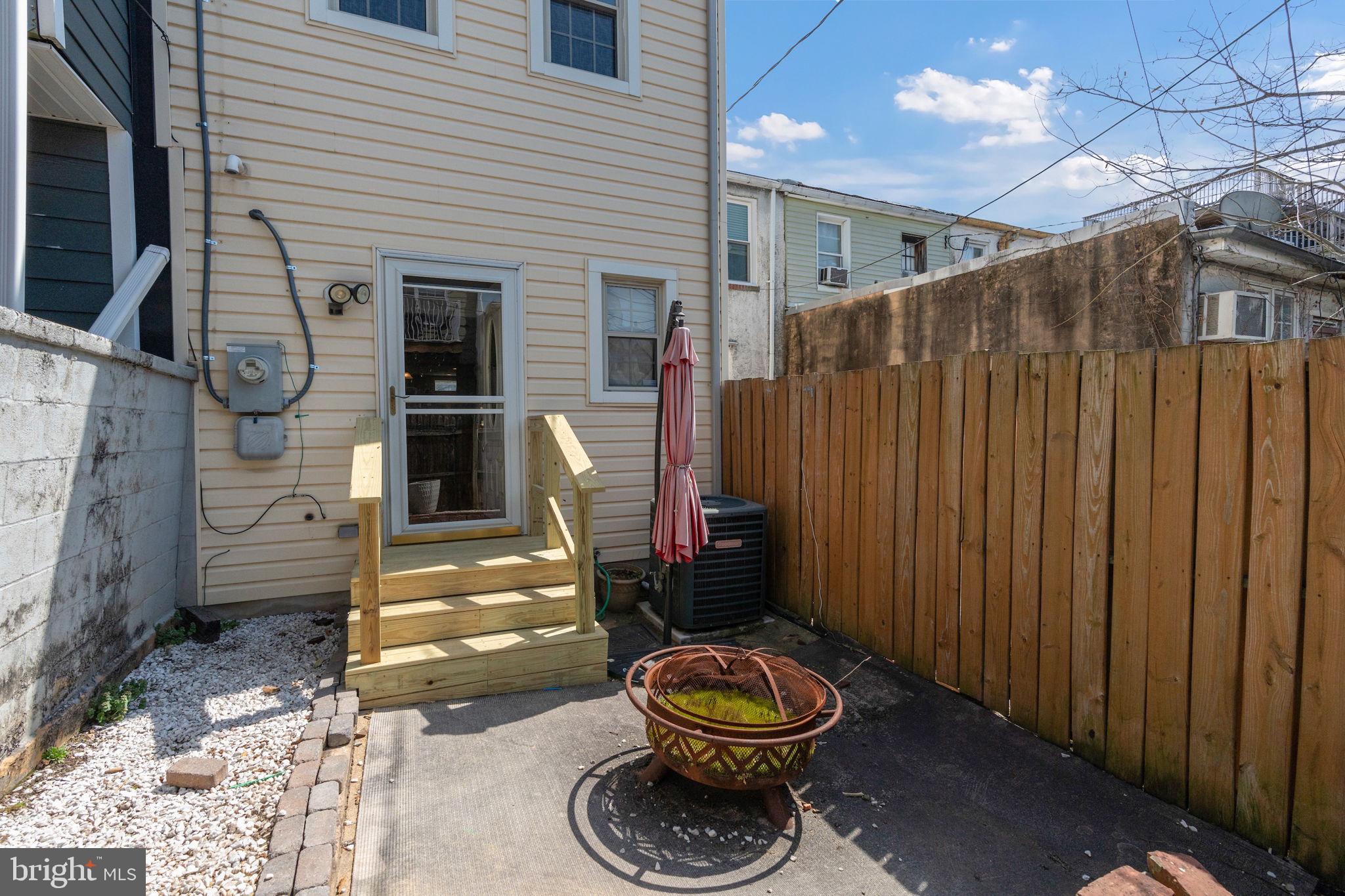 RIVERSIDE PARK - Residential