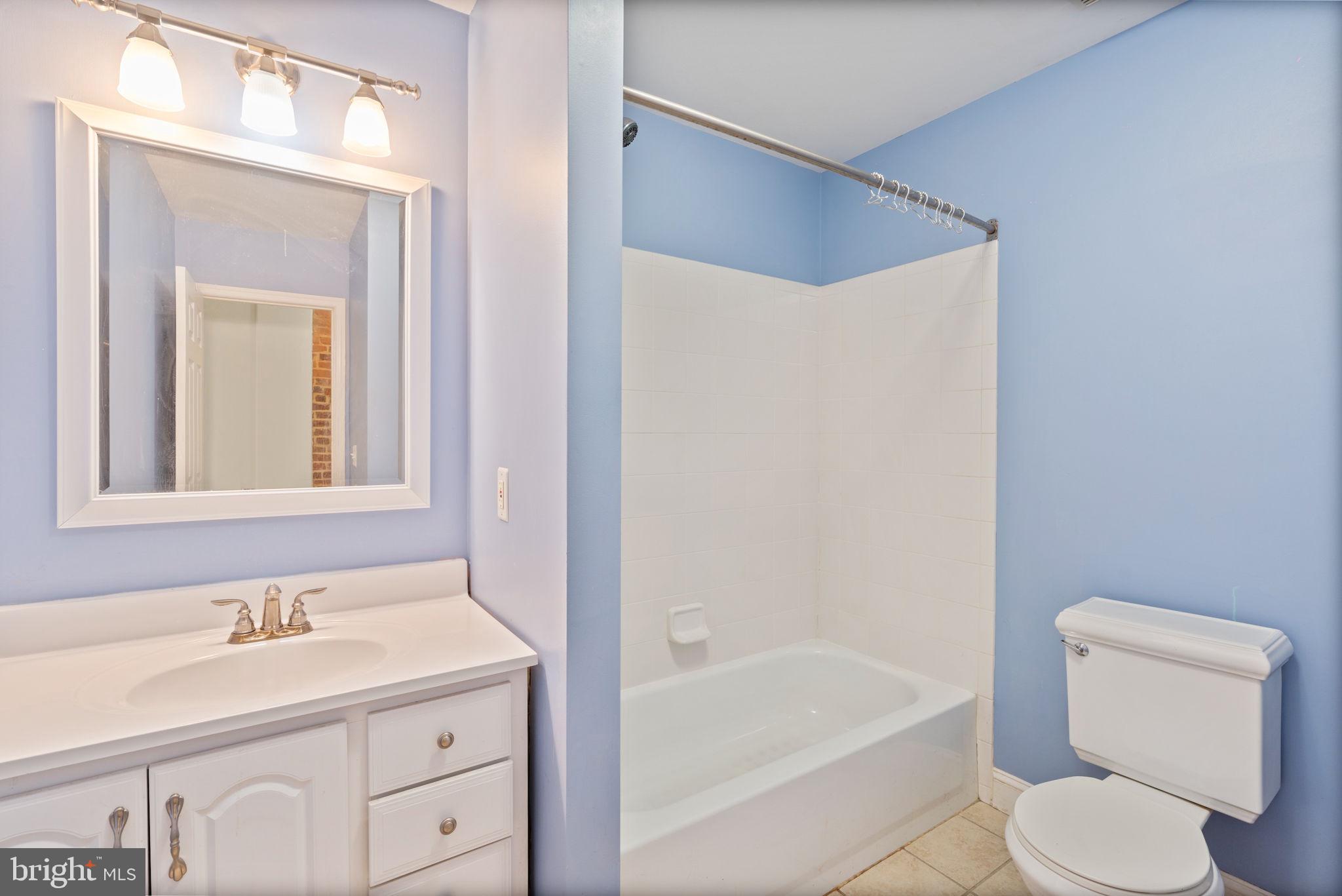 RIVERSIDE PARK - Residential