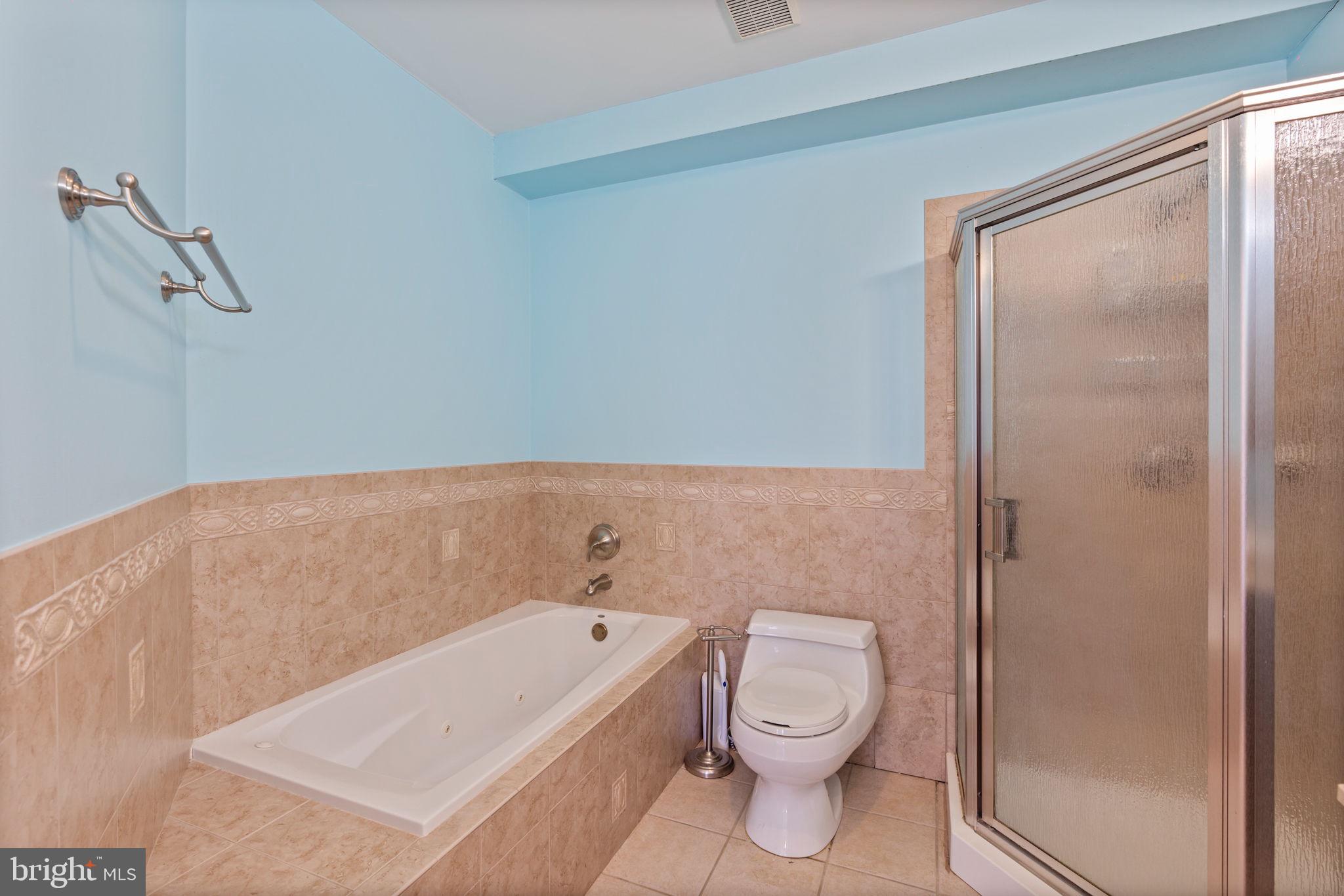 RIVERSIDE PARK - Residential