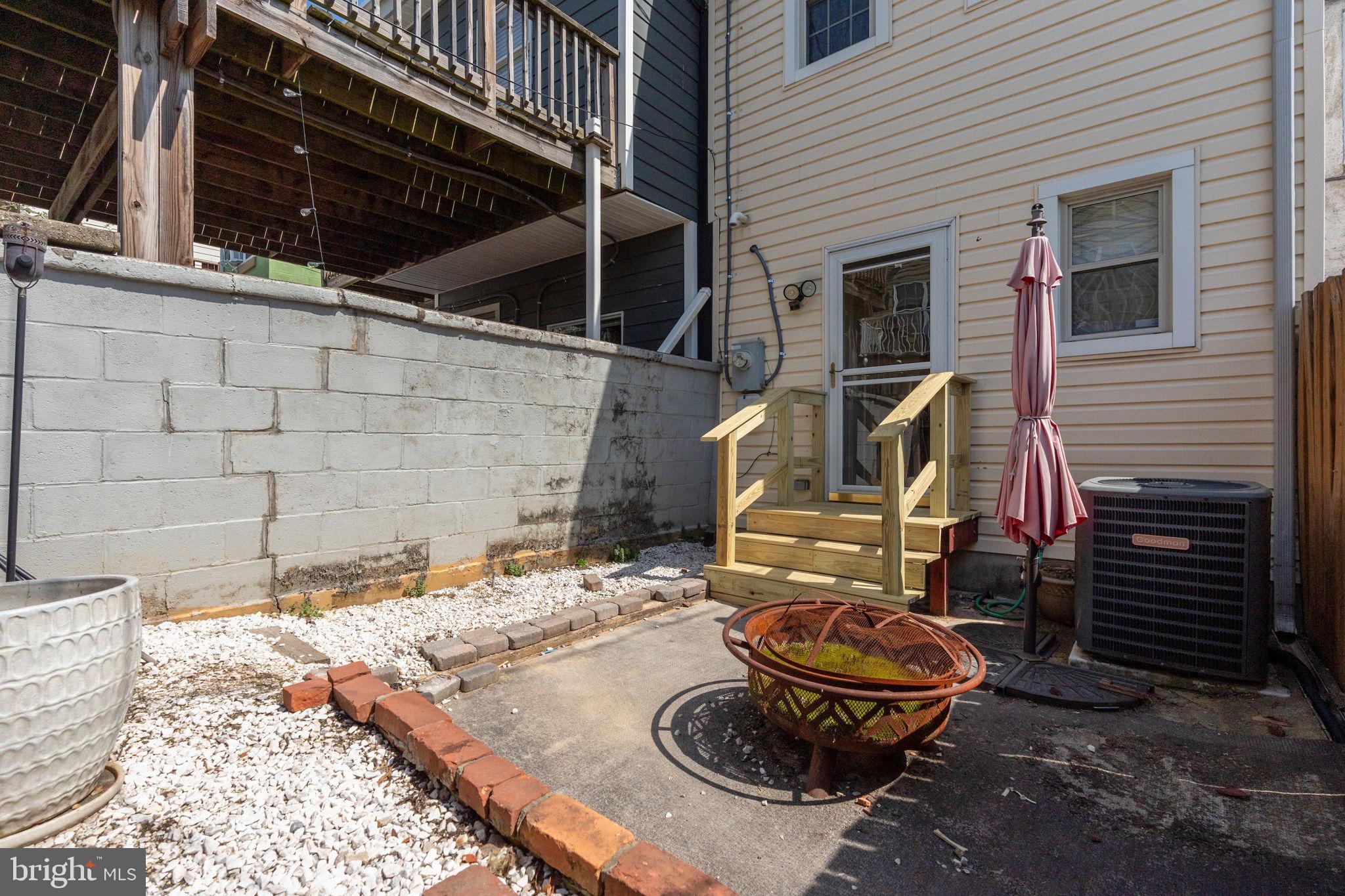 RIVERSIDE PARK - Residential