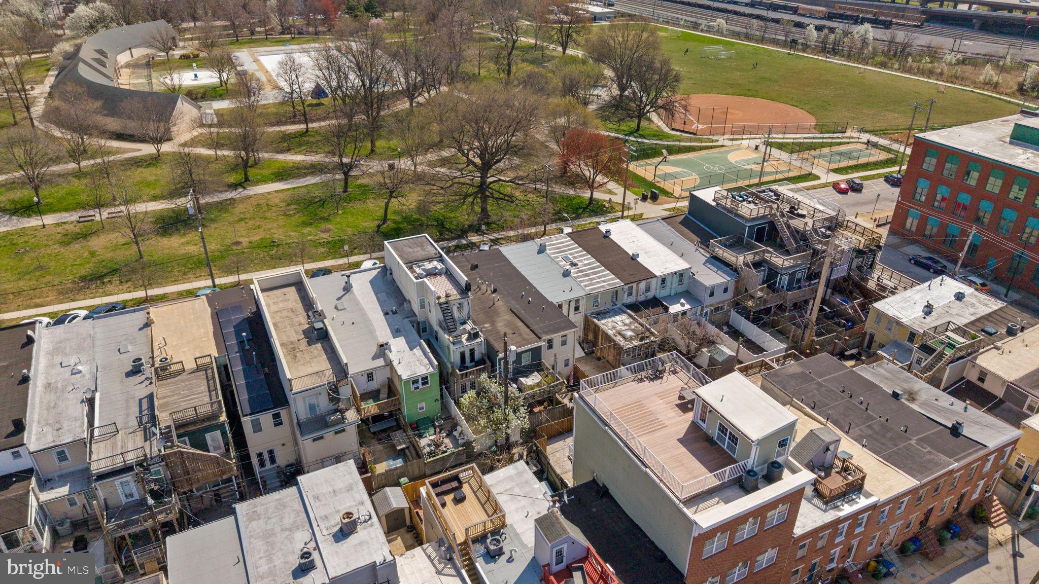 RIVERSIDE PARK - Residential