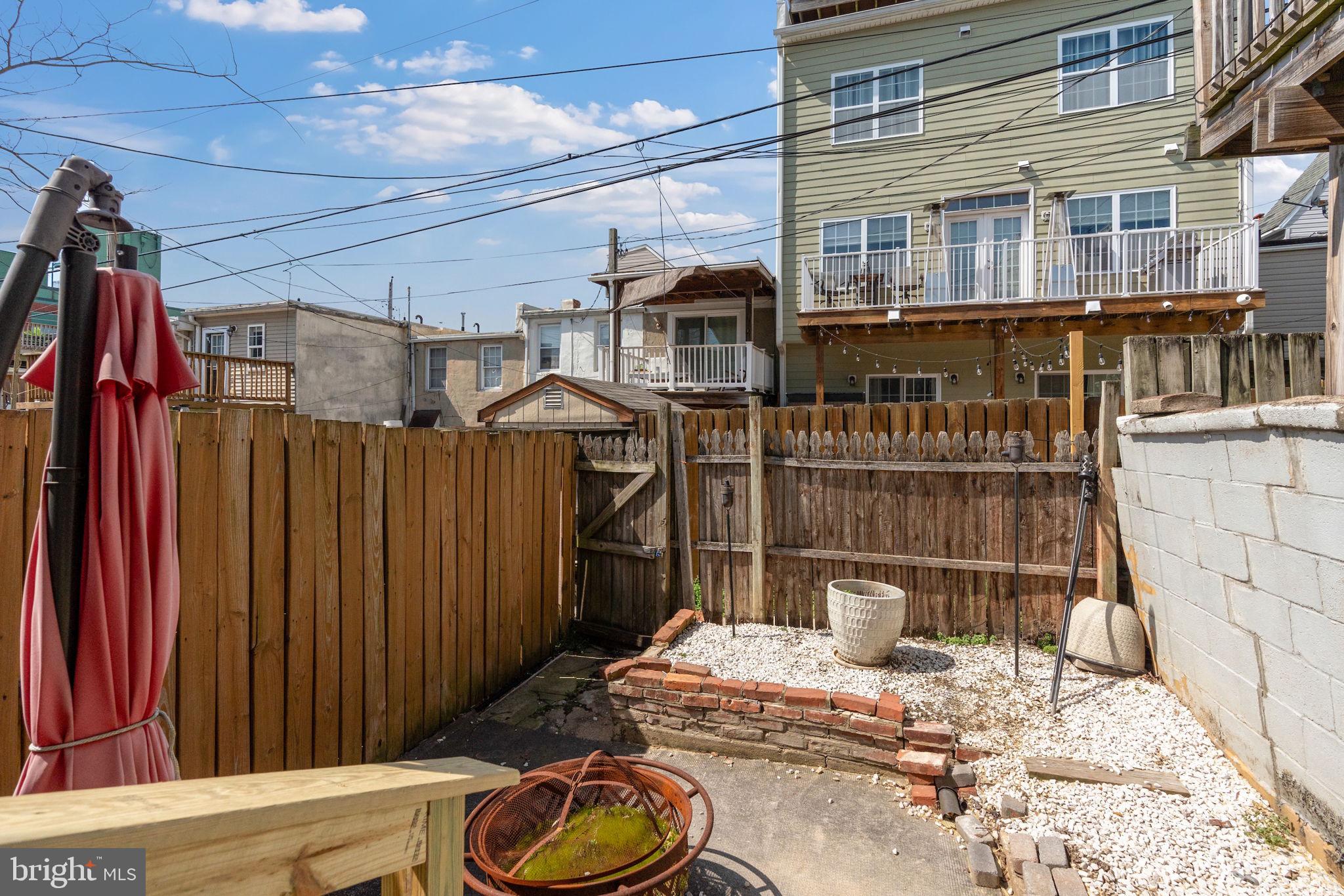 RIVERSIDE PARK - Residential