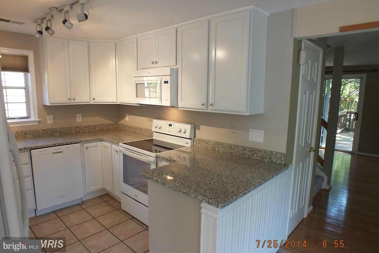 KINGSTOWNE - Residential Lease