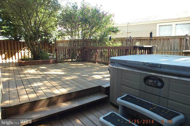 KINGSTOWNE - Residential Lease