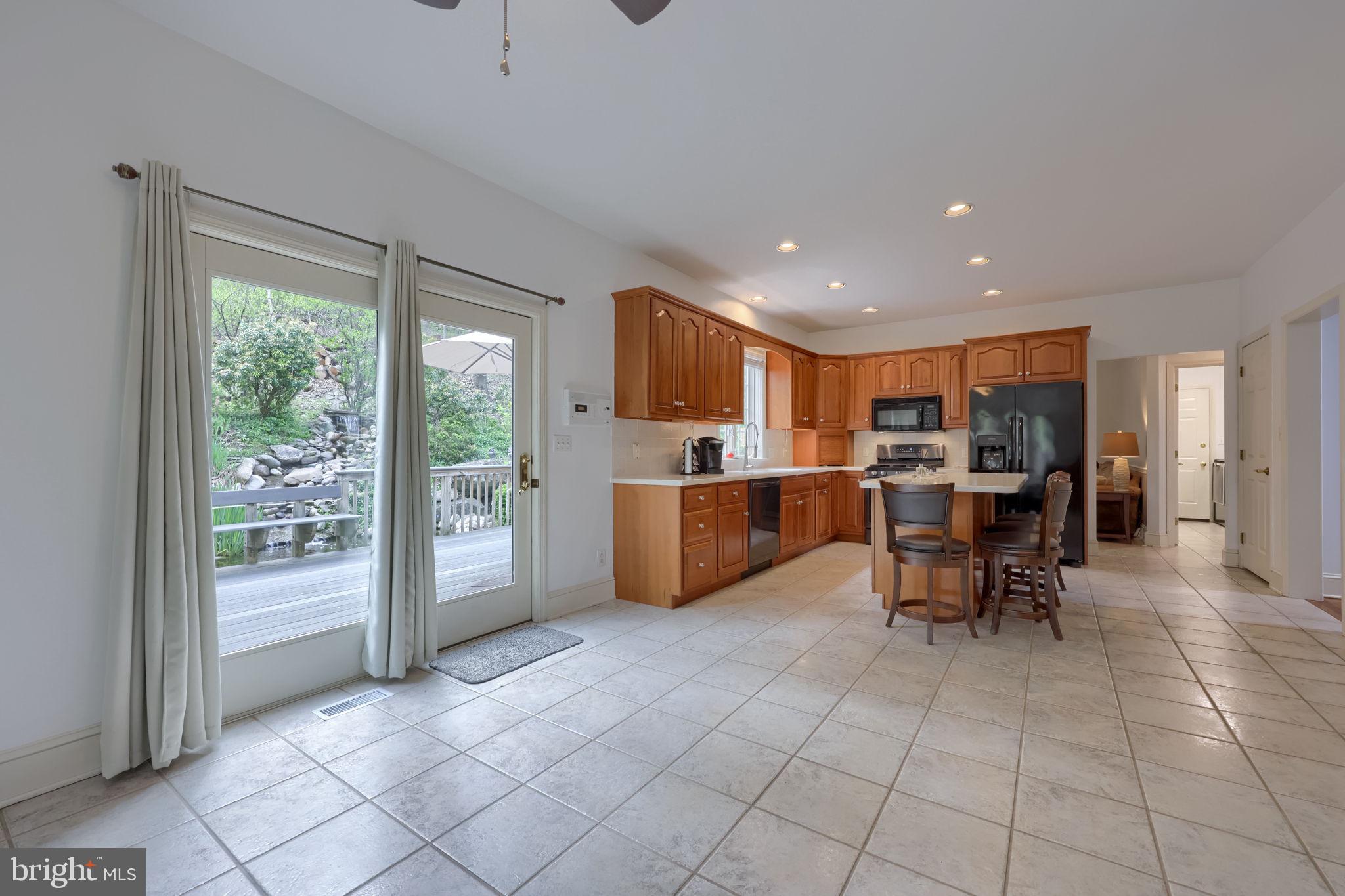 THE MEADOWS - Residential