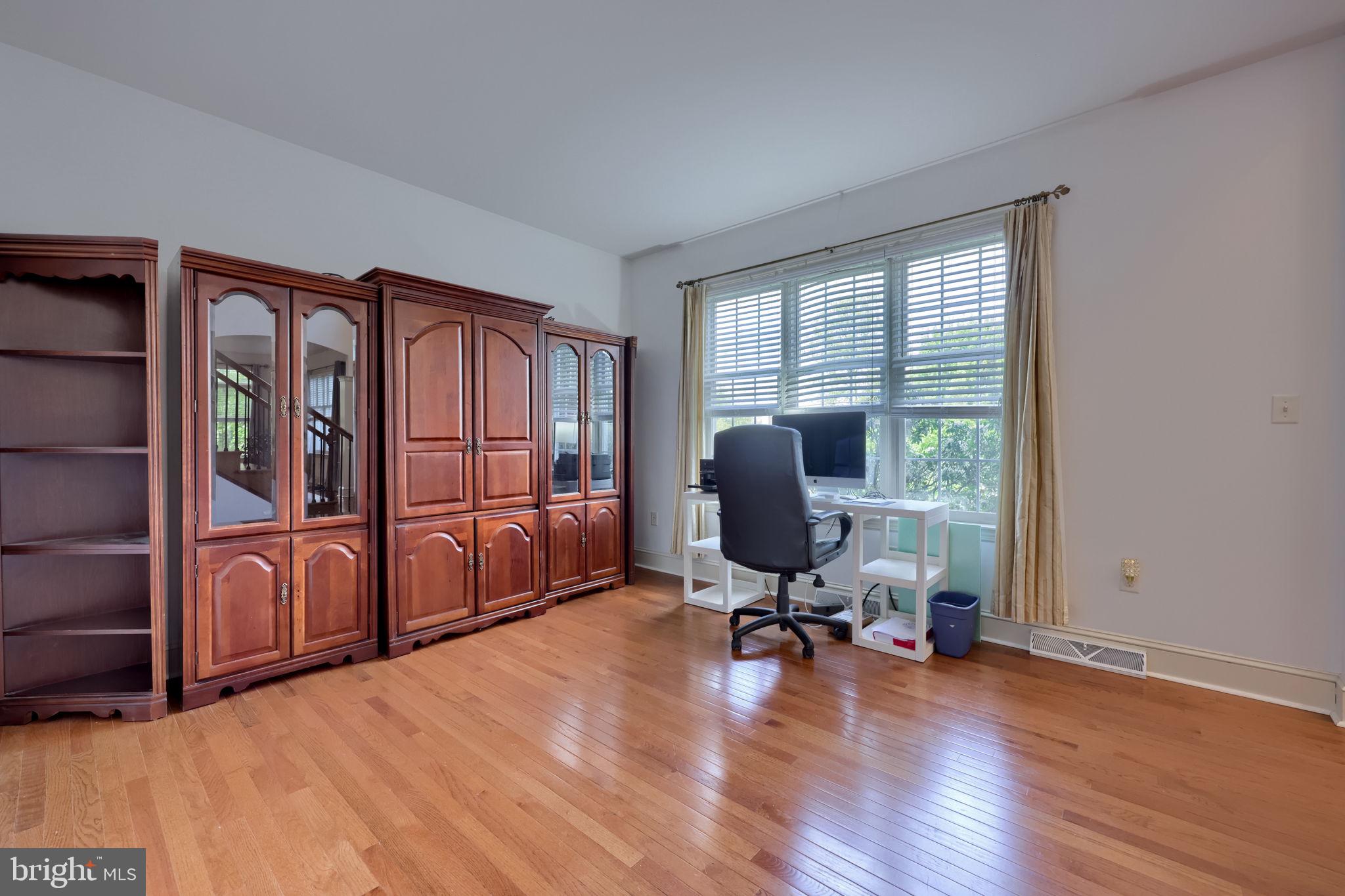 THE MEADOWS - Residential