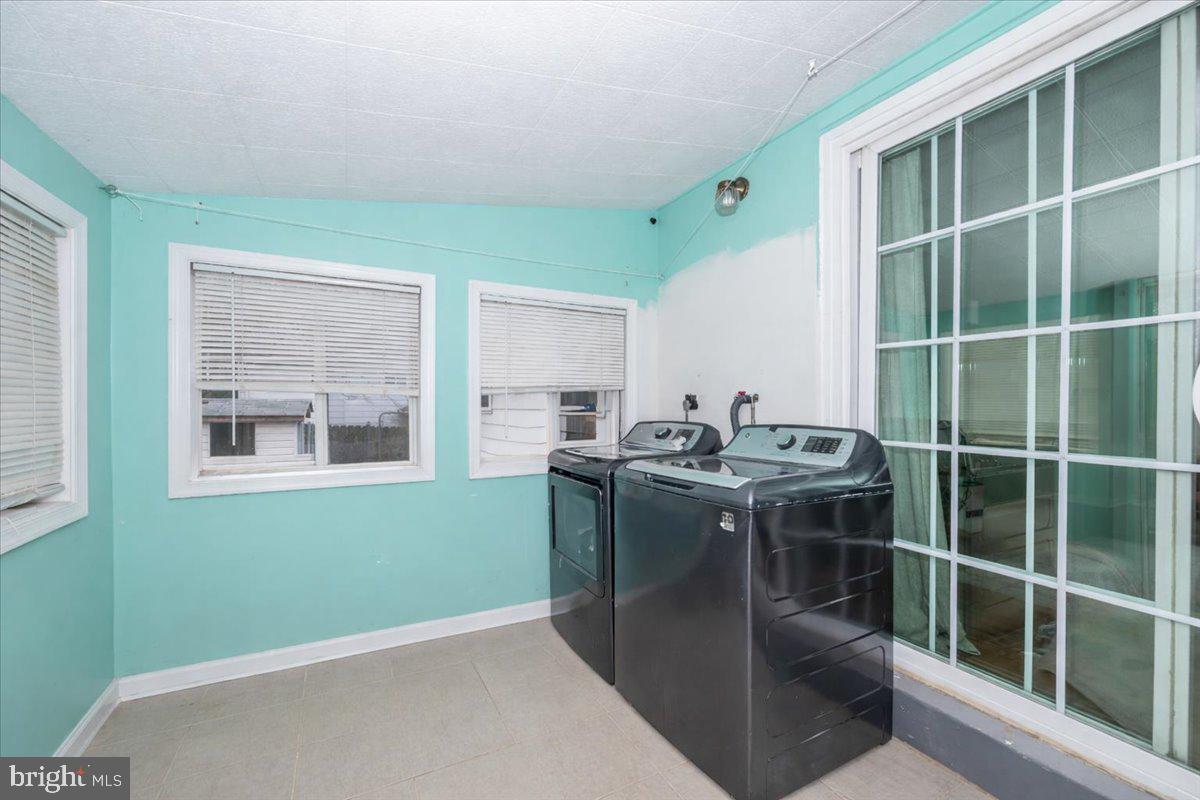 SUNNYSIDE - Residential