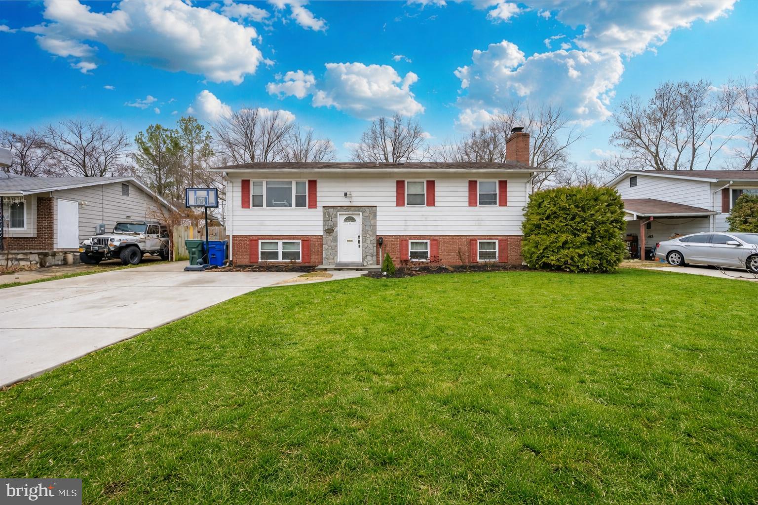 SUNNYSIDE - Residential