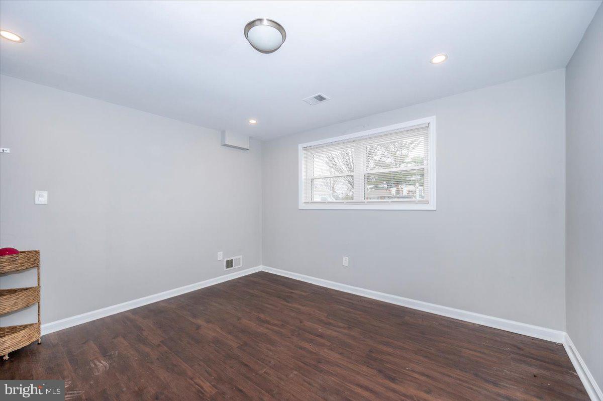 SUNNYSIDE - Residential