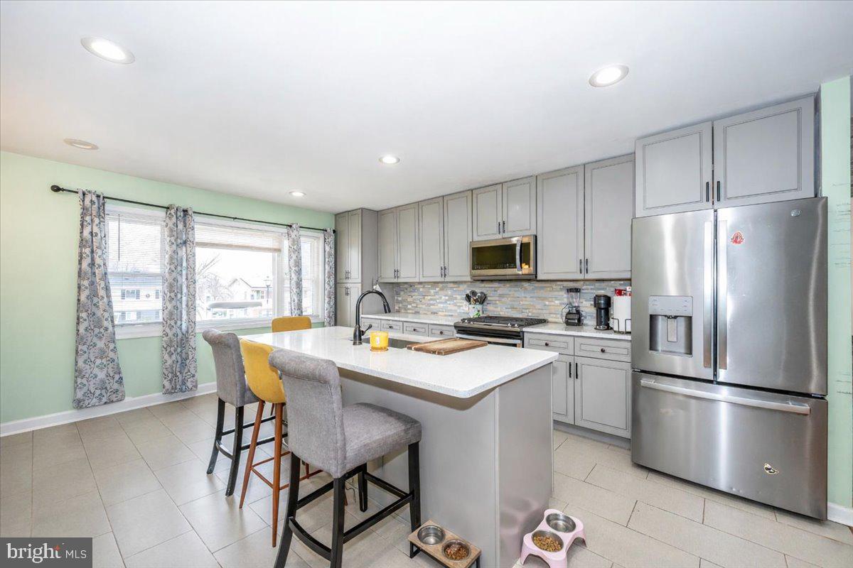 SUNNYSIDE - Residential