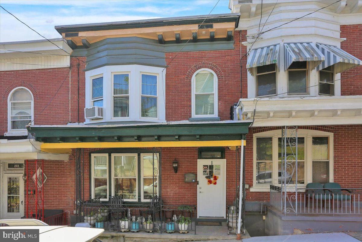 225 FAIRVIEW STREET