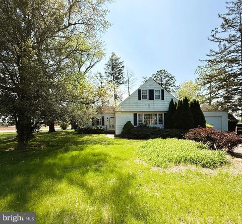 Homes For Sale - 4 E Finley Road<br/> BRIDGETON, NJ 08302