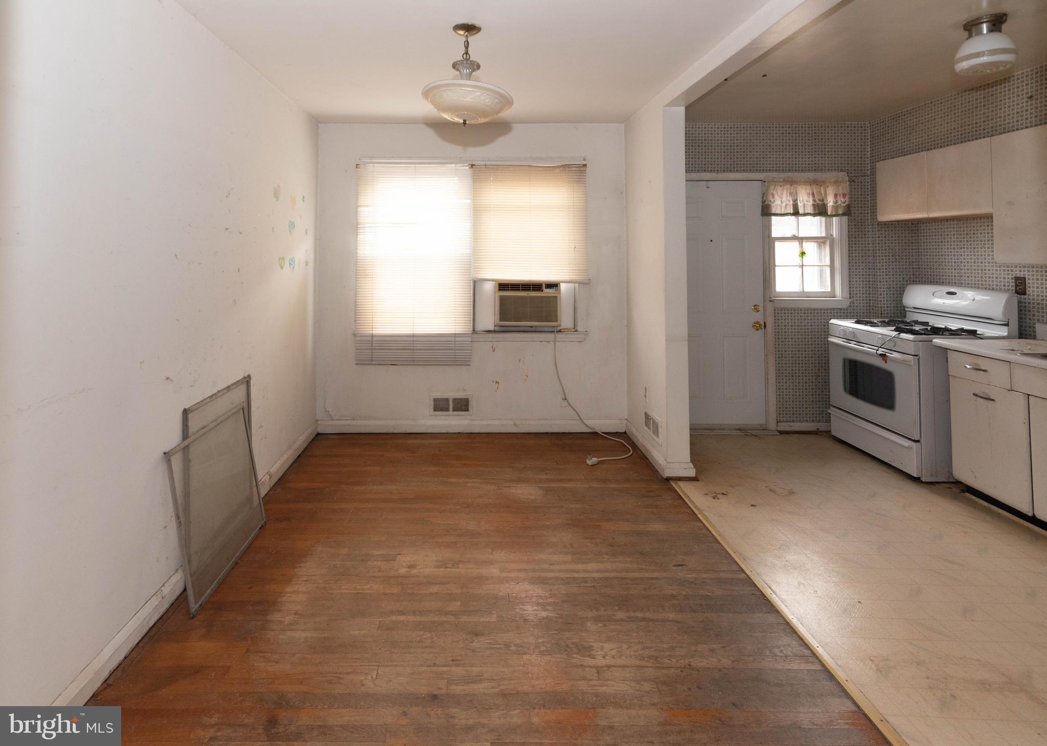 EASTWOOD - Residential