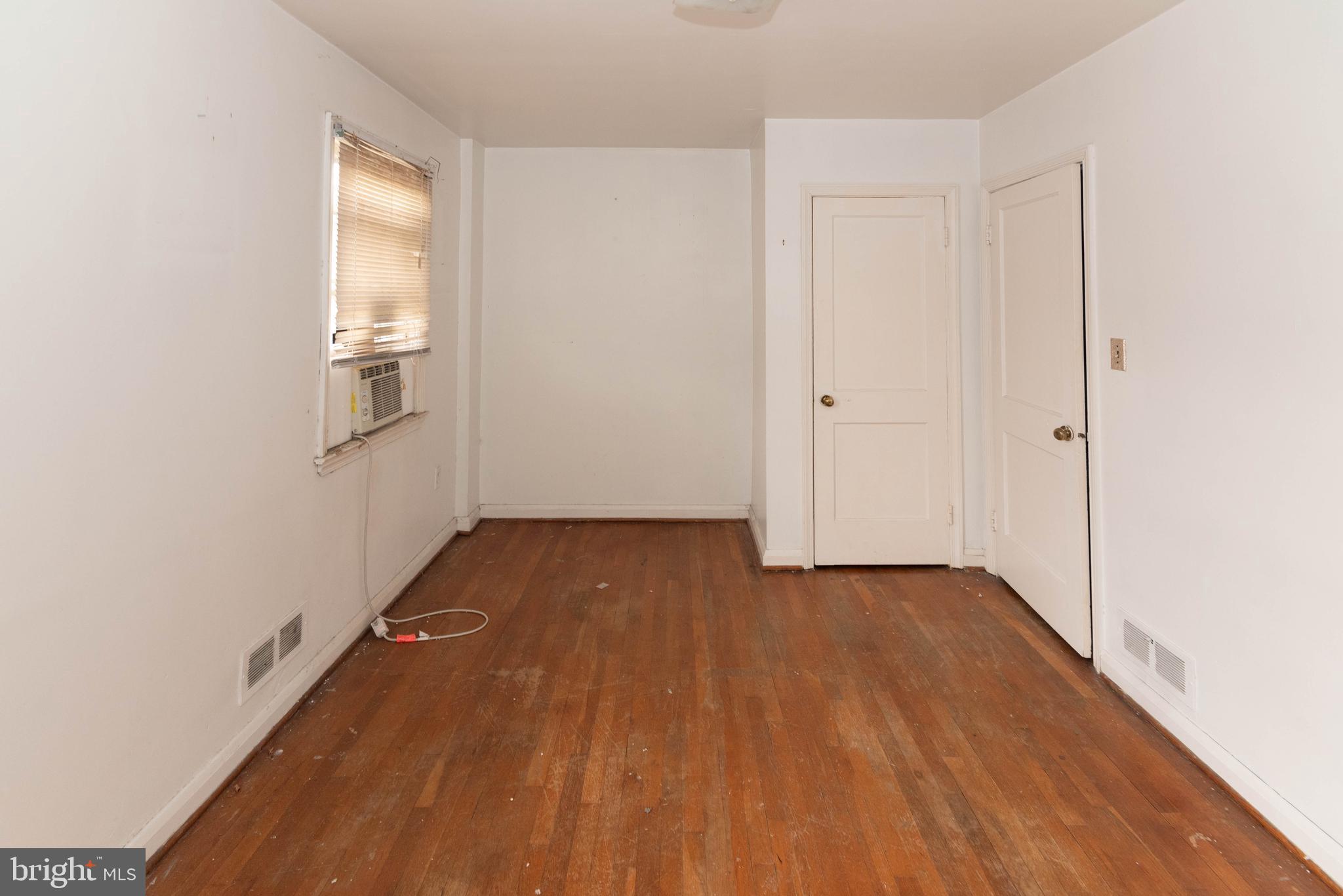 EASTWOOD - Residential