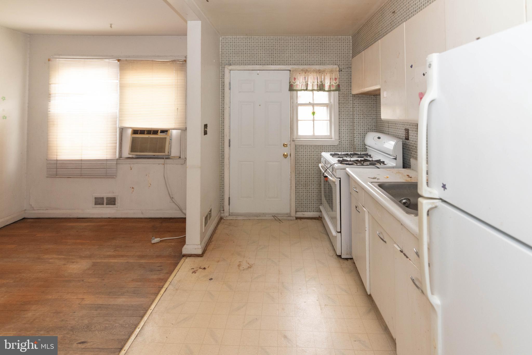 EASTWOOD - Residential