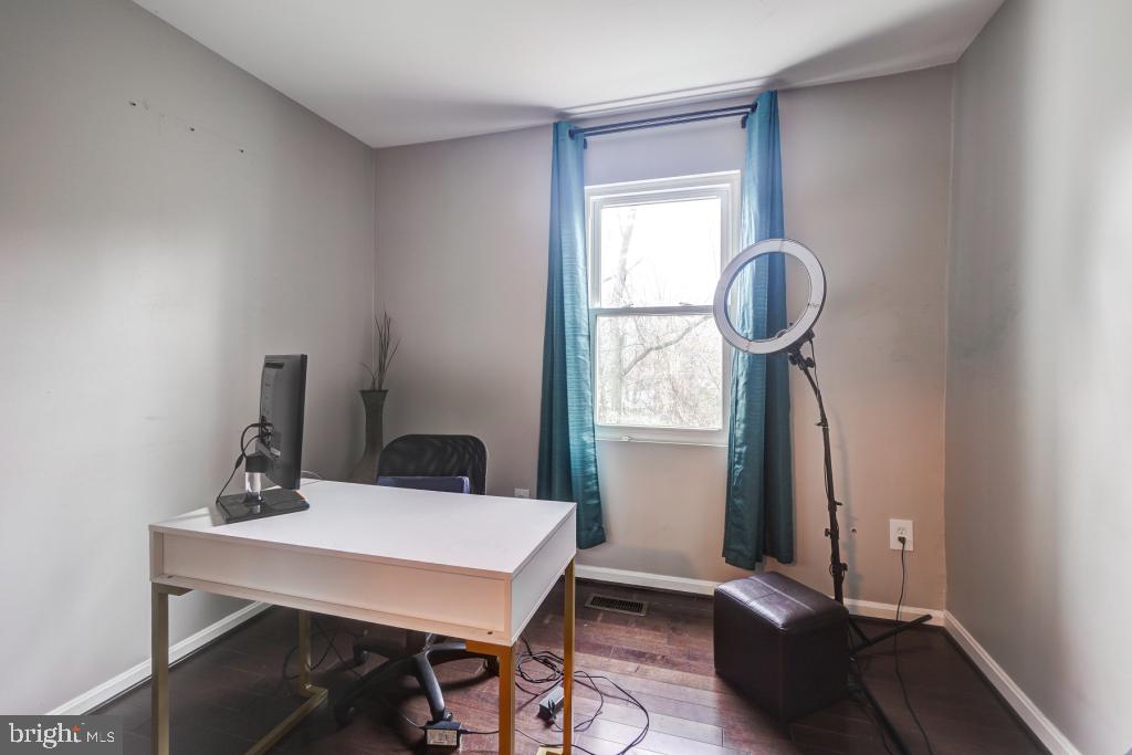 NORTHWOOD PARK VIEW - Residential Lease