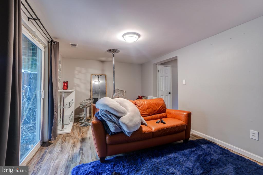 NORTHWOOD PARK VIEW - Residential Lease