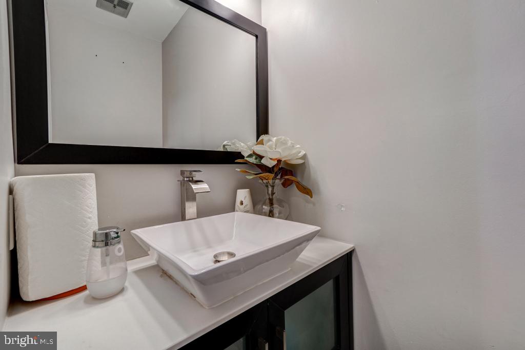 NORTHWOOD PARK VIEW - Residential Lease