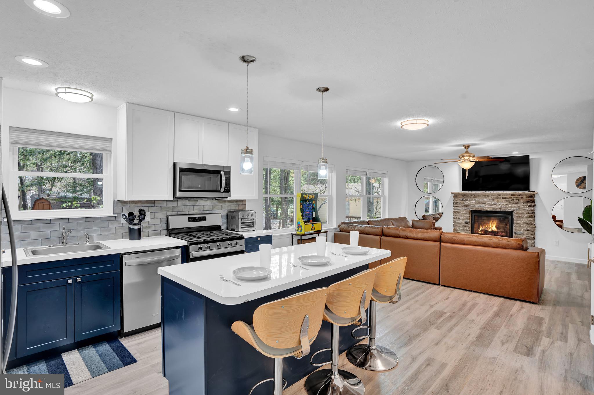 8595 PERIWINKLE DRIVE