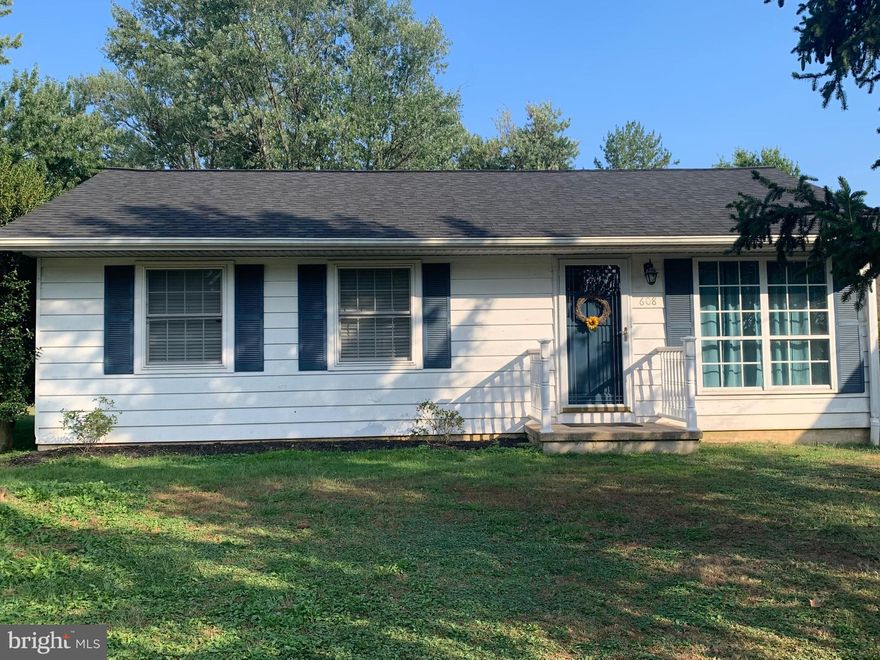 3-bedroom, 1 full bathroom rancher with a large, detached garage. This home features two living rooms, recently replaced roof on both home & garage, and over 1100 sq. ft of finished living space. Please note tax record states 864 sq. ft, but home measures approximately 1153 sq. ft (buyer/appraiser to verify). The detached garage contains space for parking, a loft, and a finished side. Two parcels included with this sale: Tax ID: 05-008557 (608 Bladen St.) and Tax ID: 05-008565 (Frederick St. - Detached garage on this parcel). Schedule your showing! Highest and best offers due by 5pm on 9/12/23.