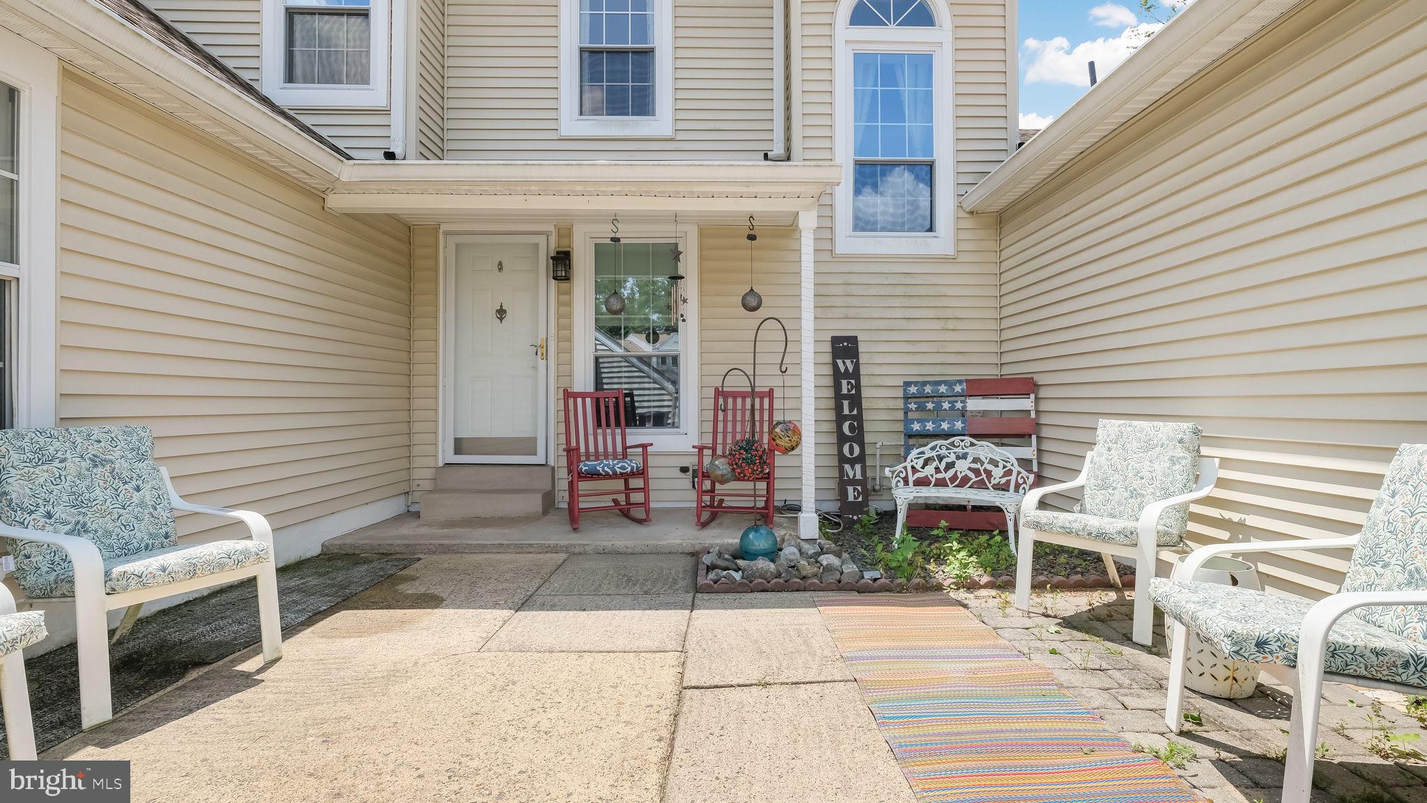 1712 FREDENDALL CIRCLE
