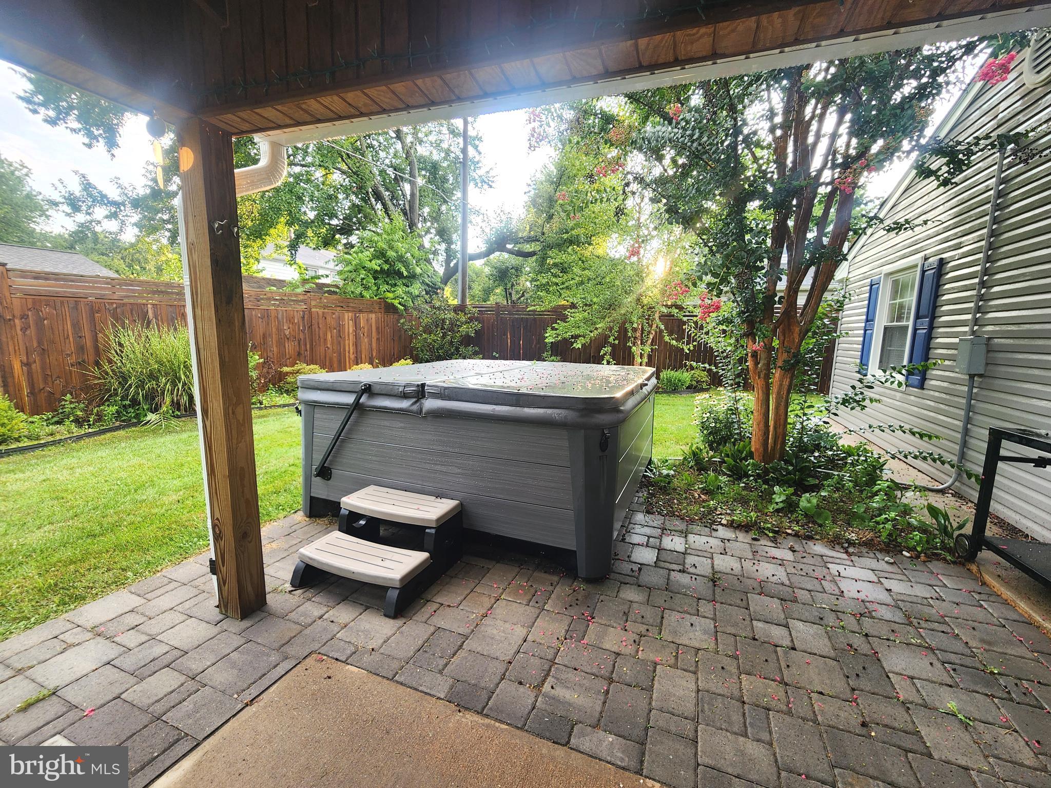 GREENBRIAR - Residential Lease