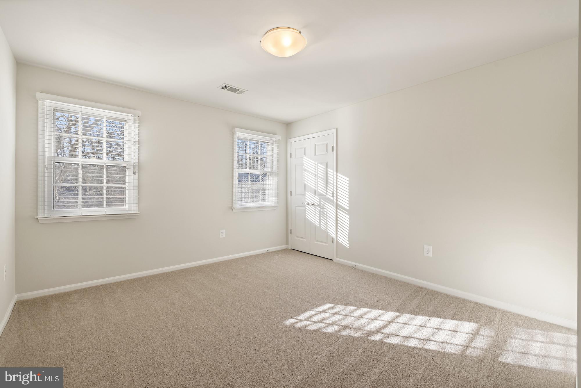 MANTUA - Residential