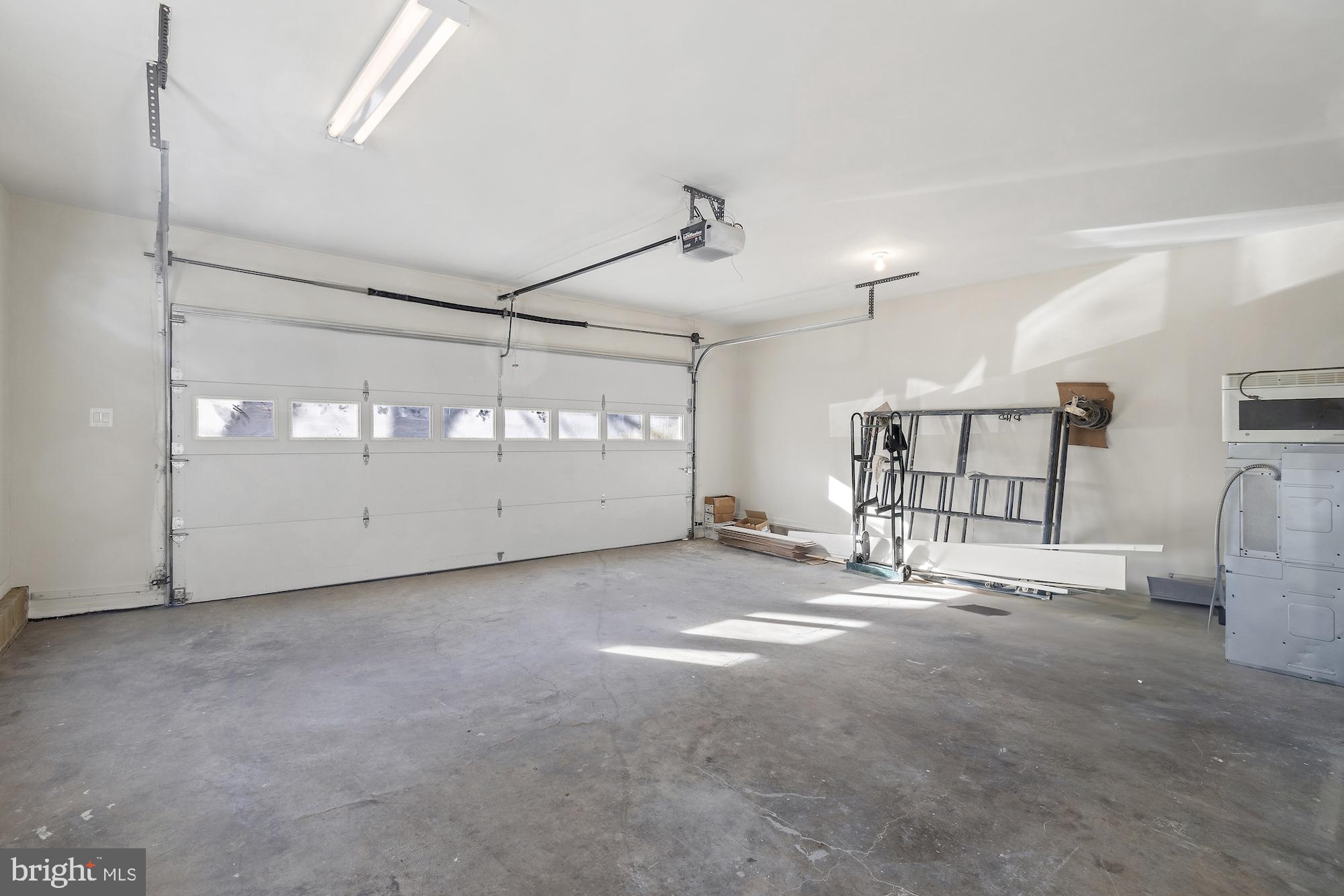 MANTUA - Residential