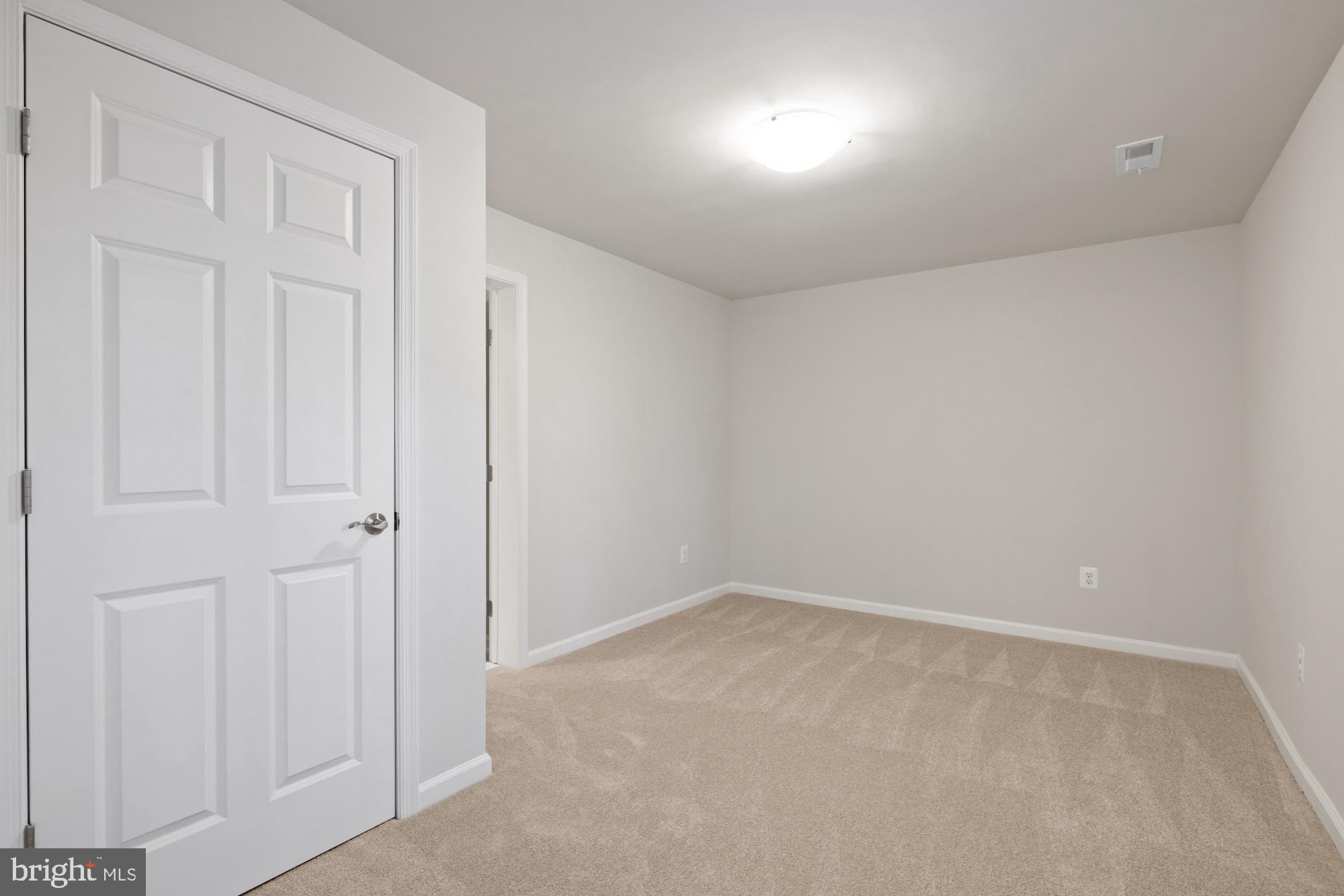 MANTUA - Residential