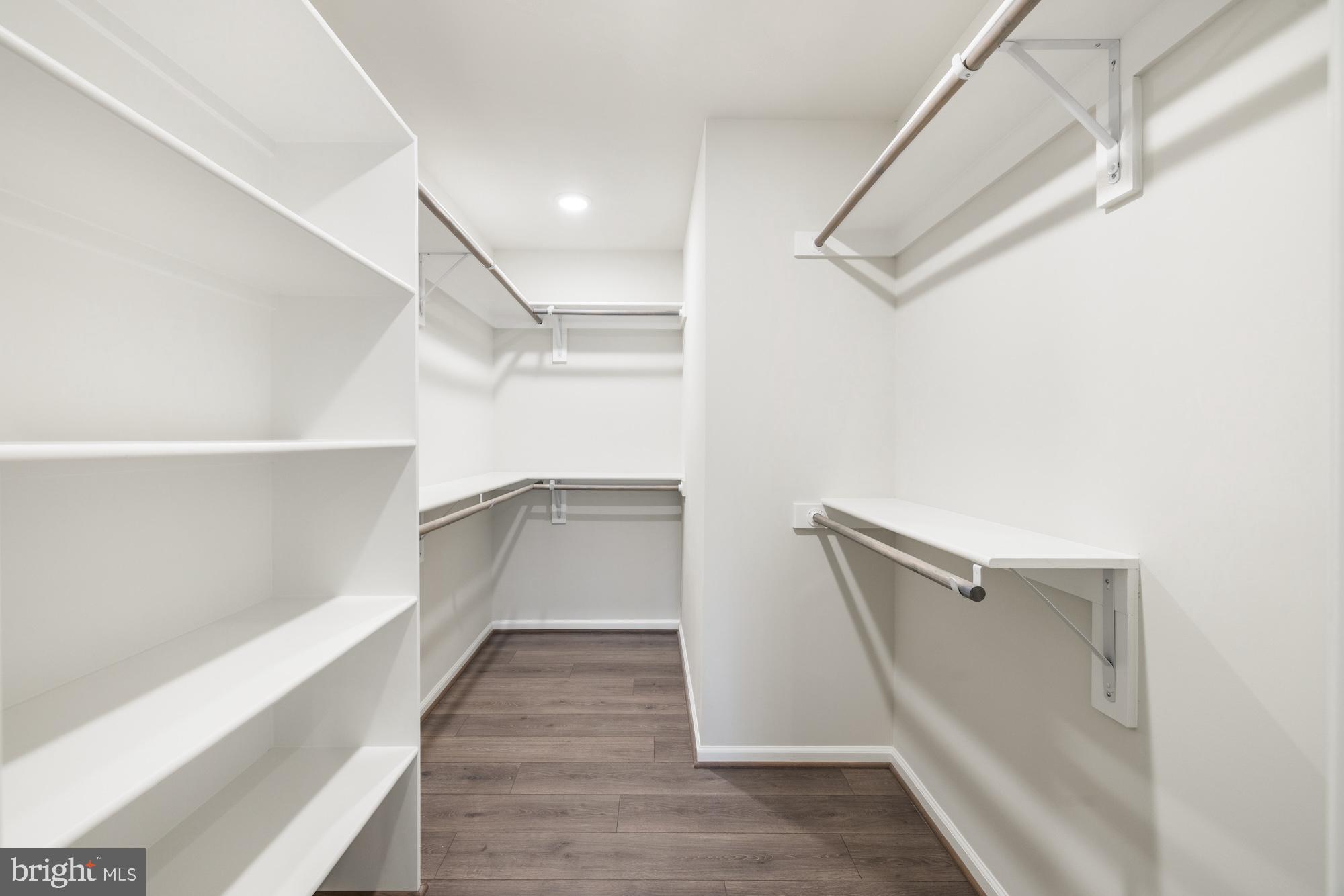 MANTUA - Residential