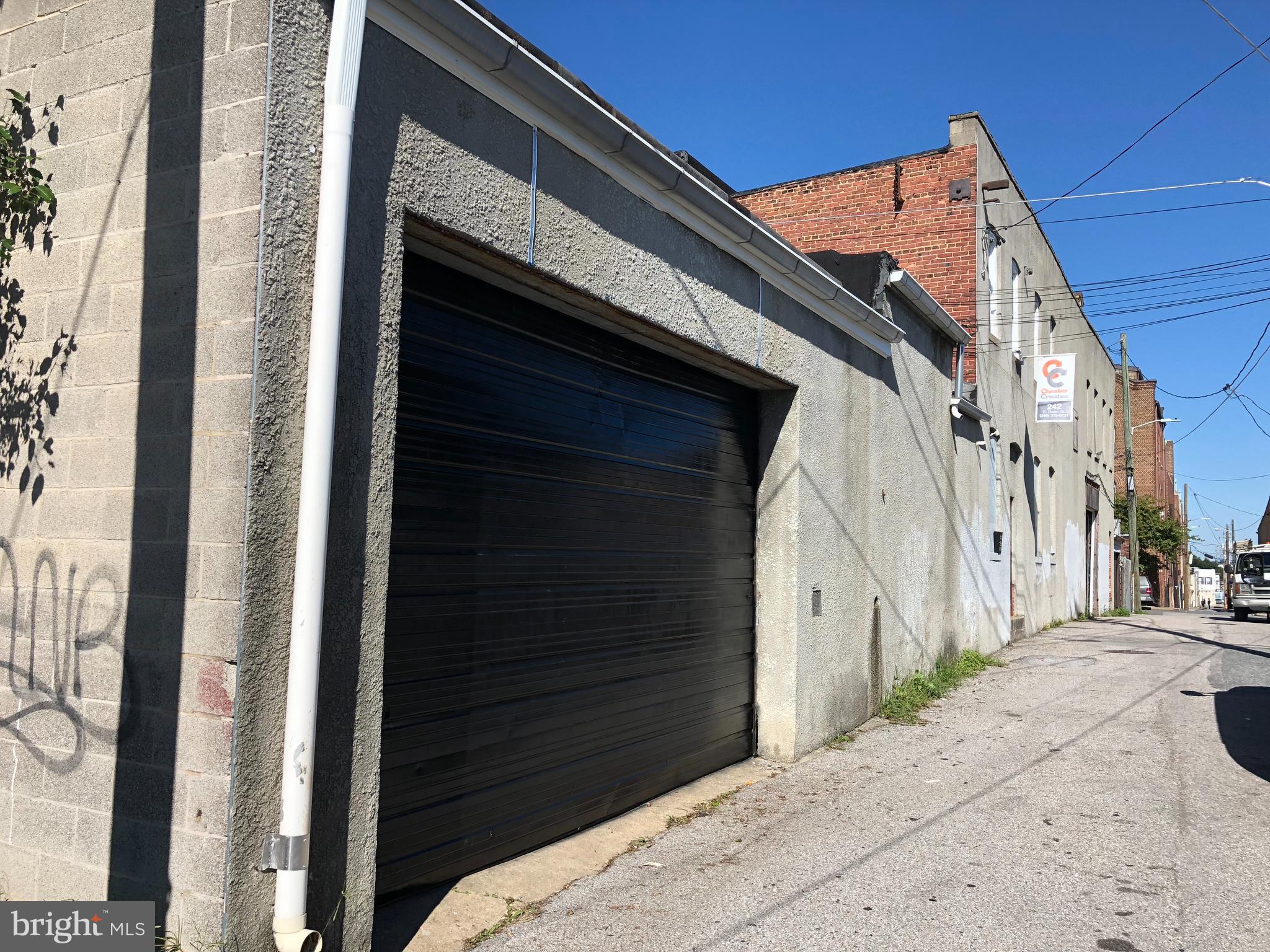 HIGHLANDTOWN - Commercial Lease