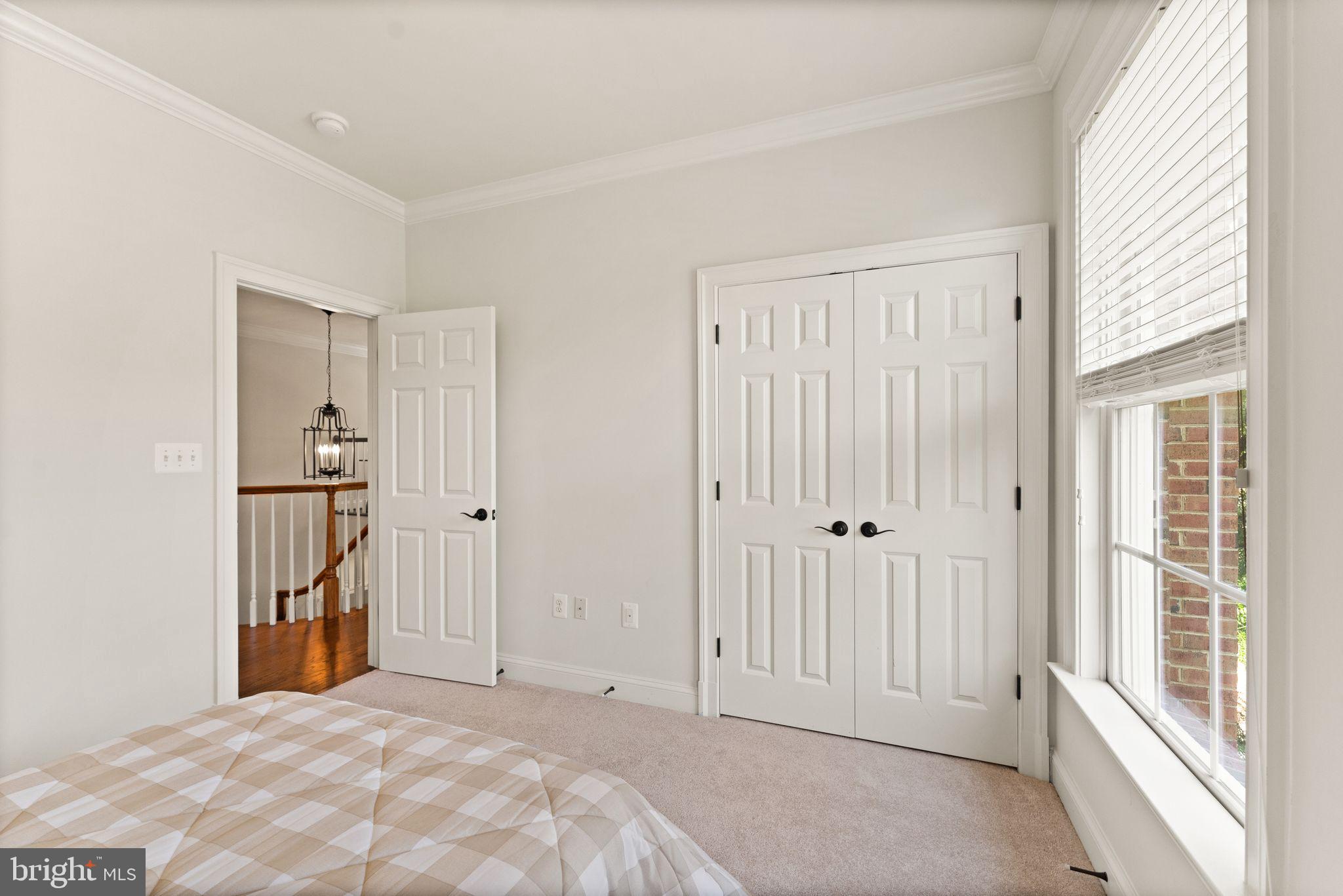 JAGUAR/YORKTOWN - Residential