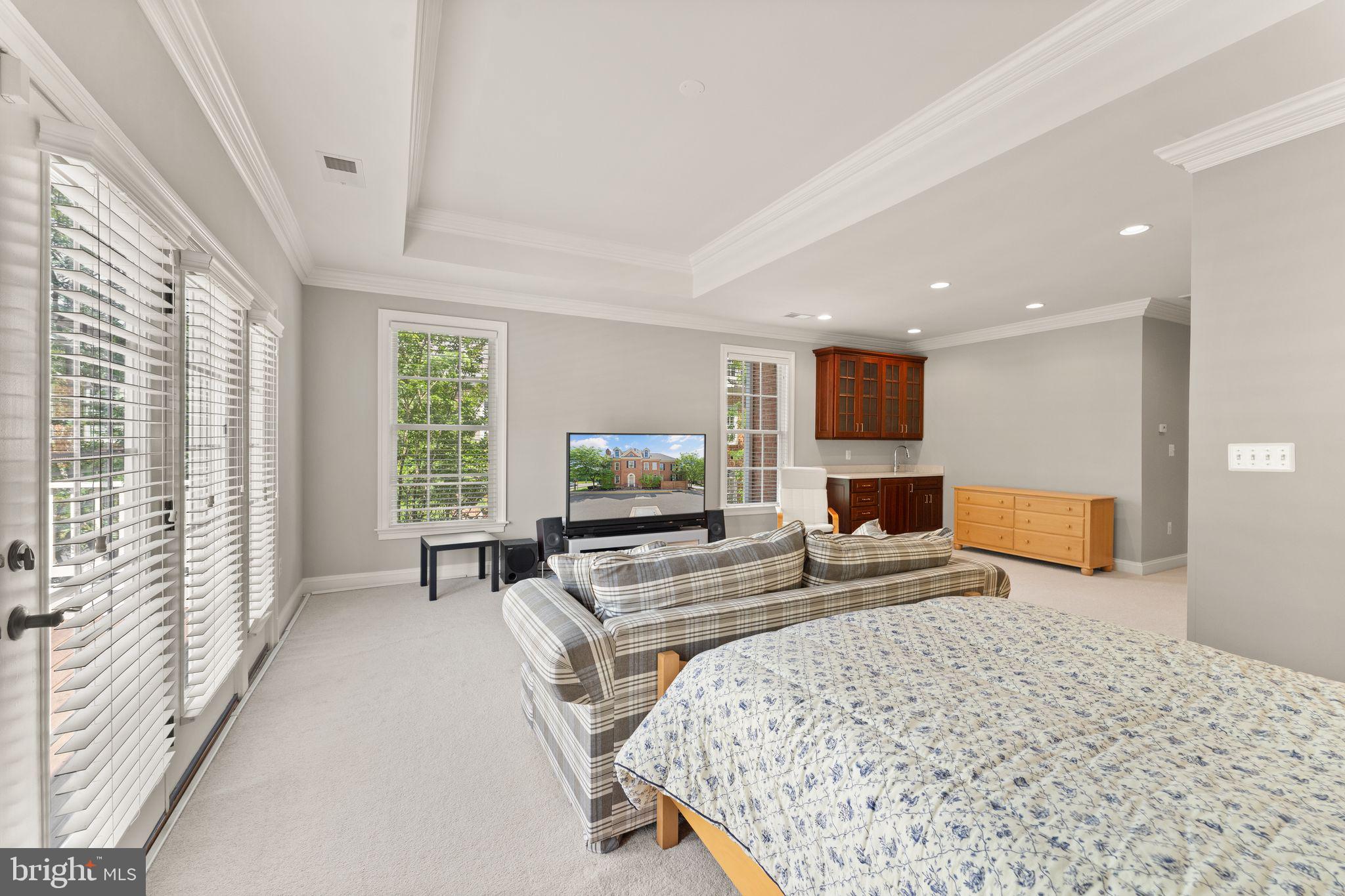 JAGUAR/YORKTOWN - Residential