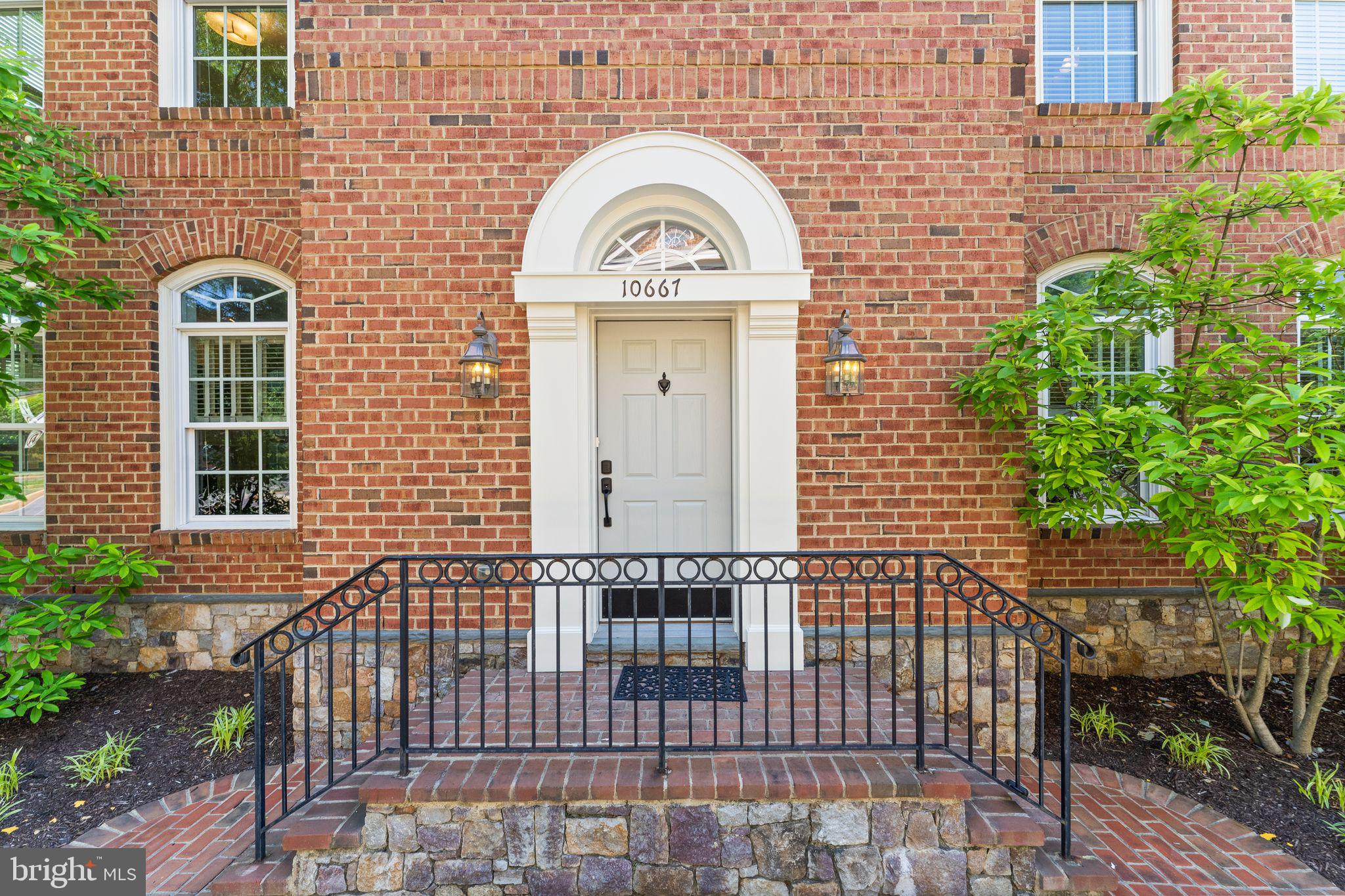 JAGUAR/YORKTOWN - Residential