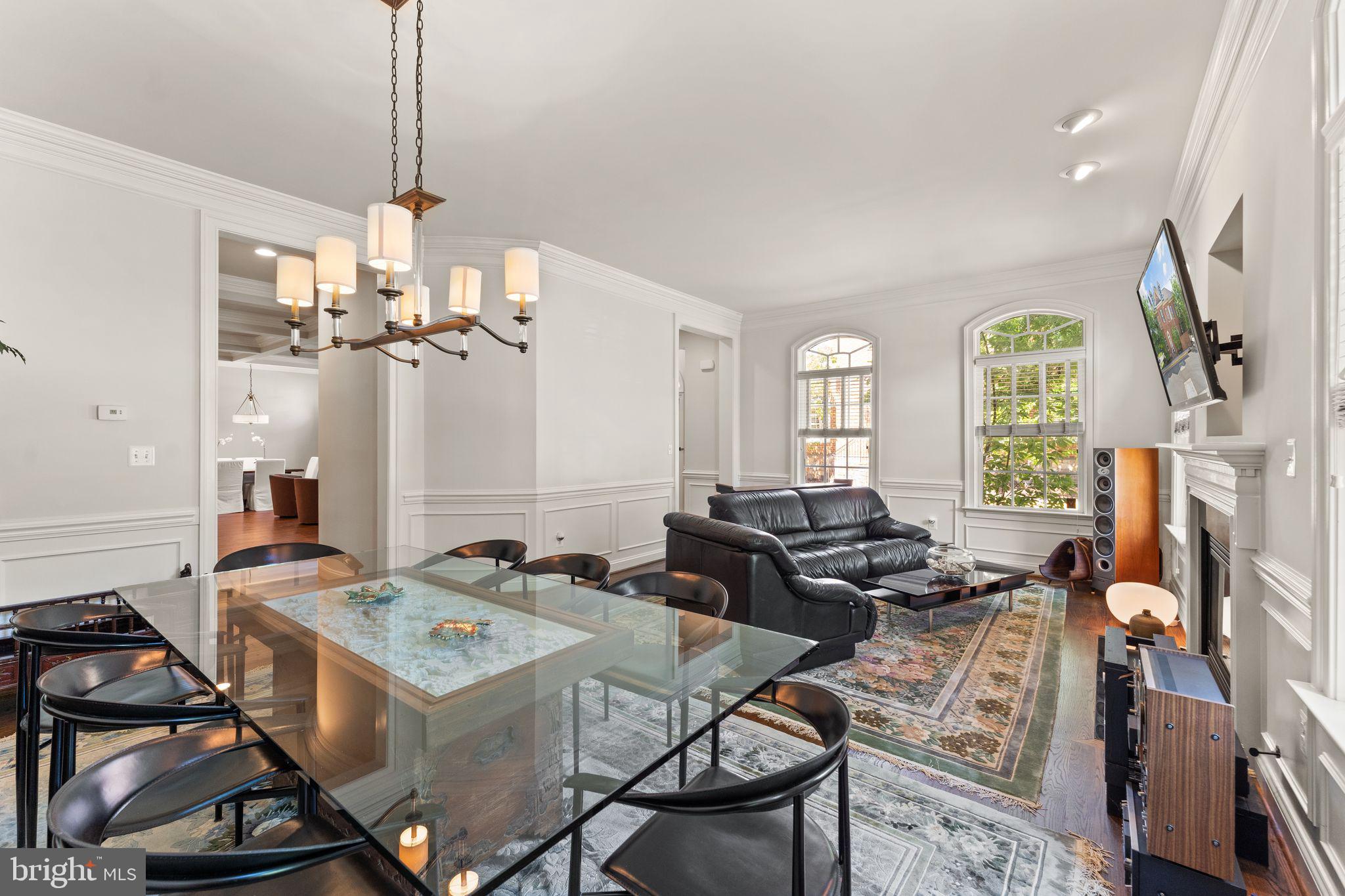 JAGUAR/YORKTOWN - Residential