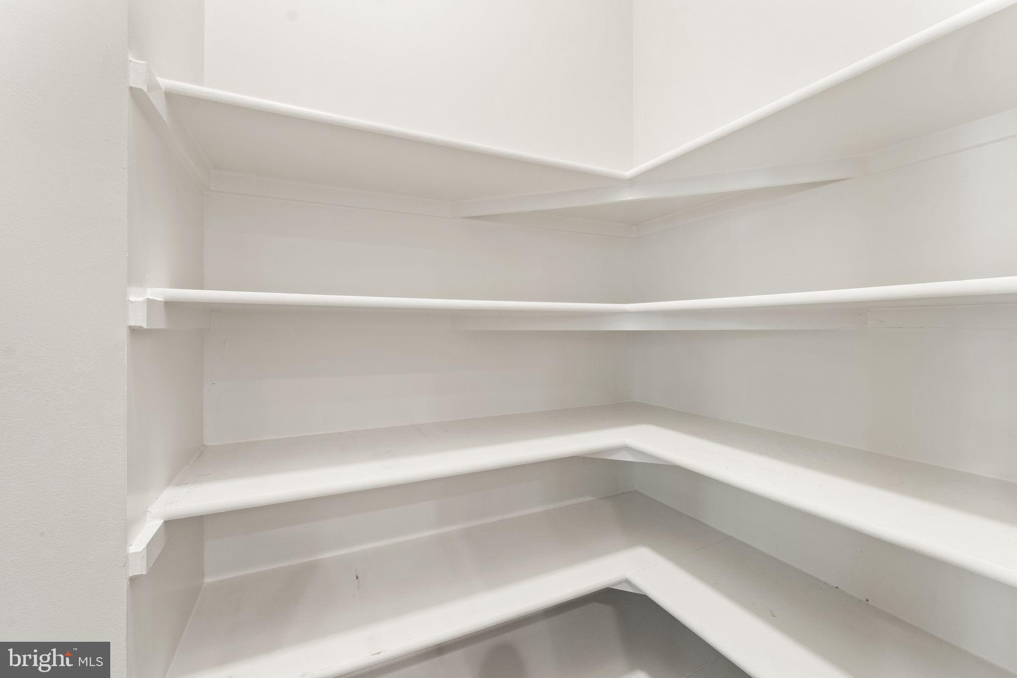 JAGUAR/YORKTOWN - Residential