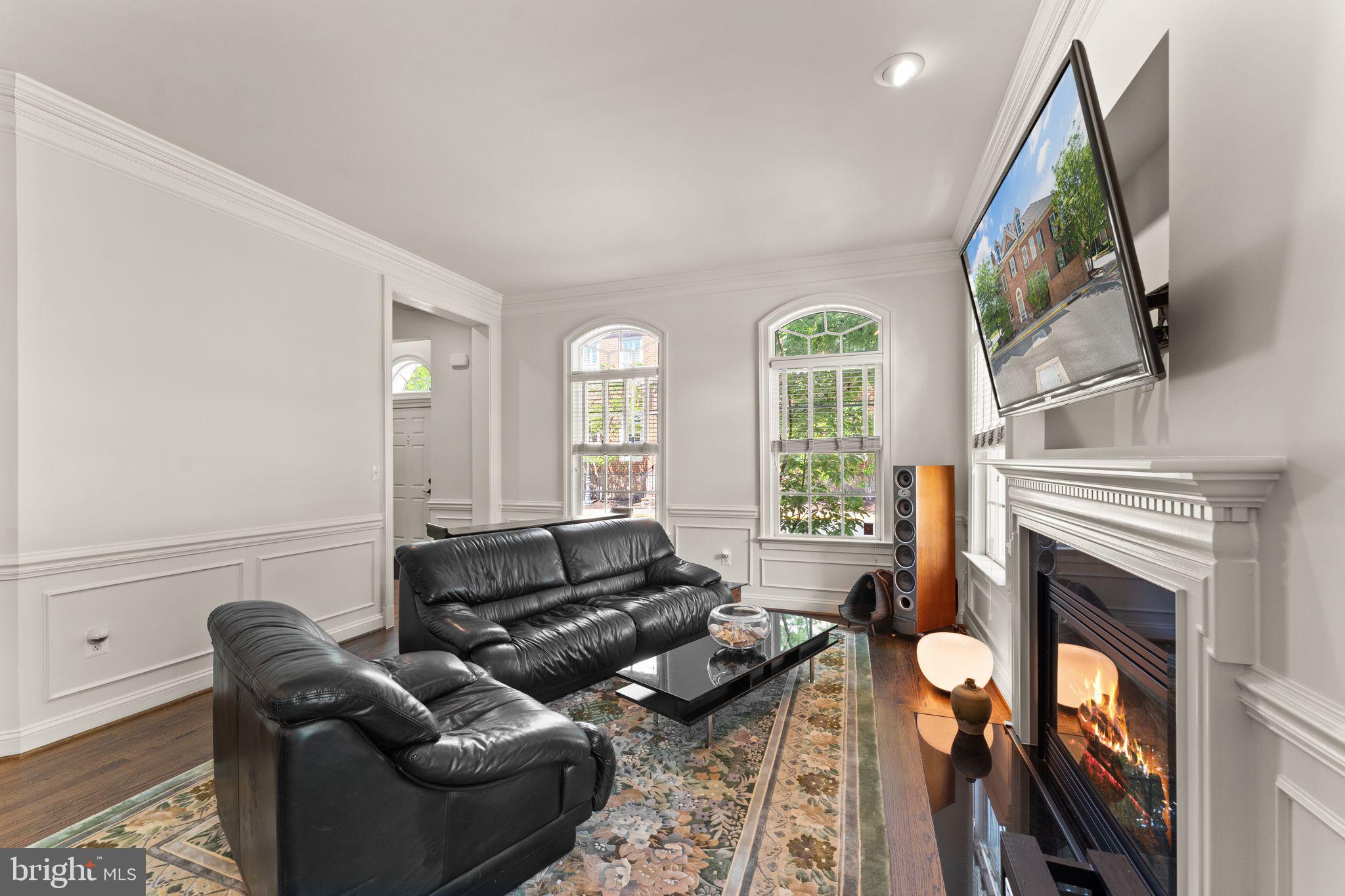 JAGUAR/YORKTOWN - Residential