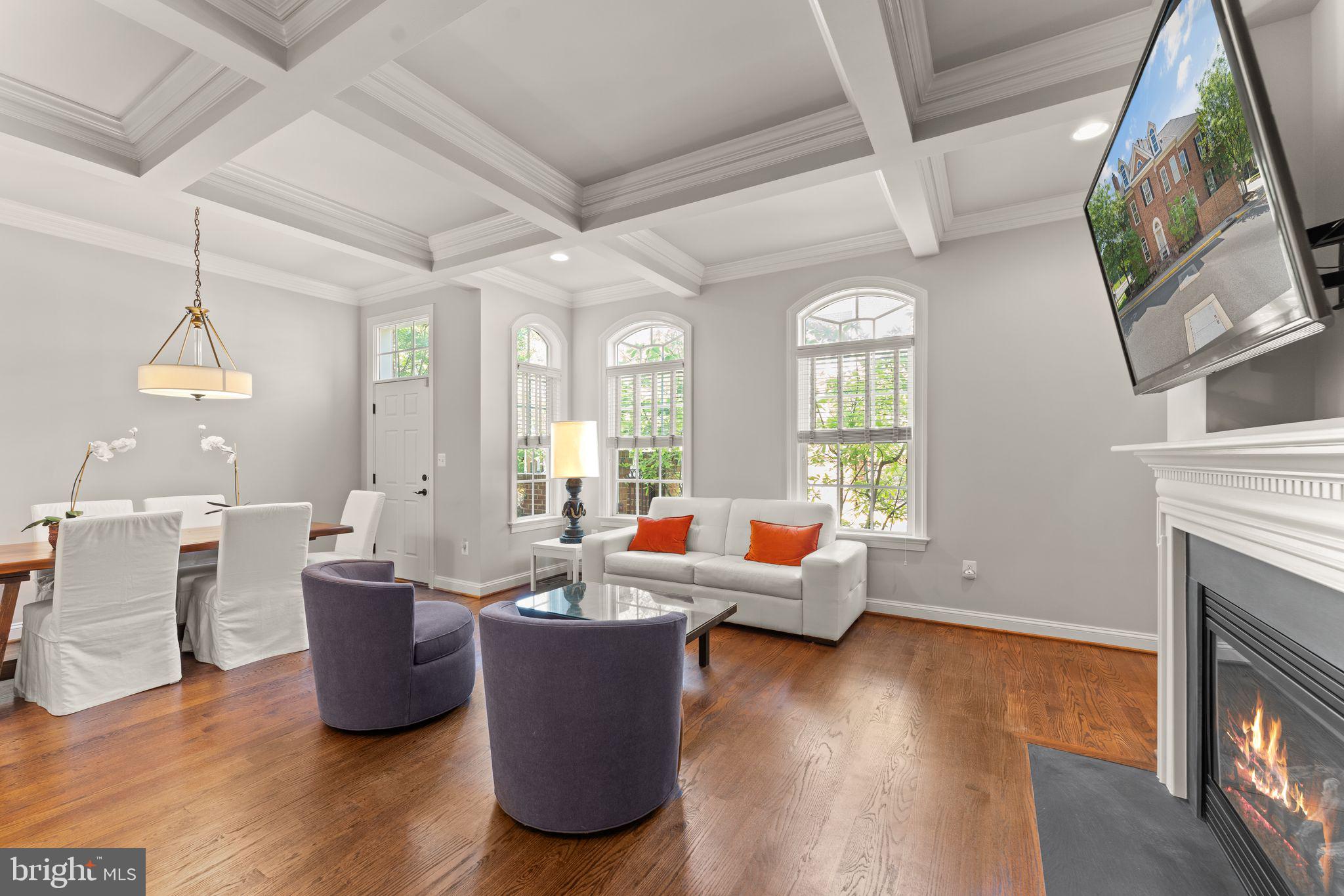 JAGUAR/YORKTOWN - Residential