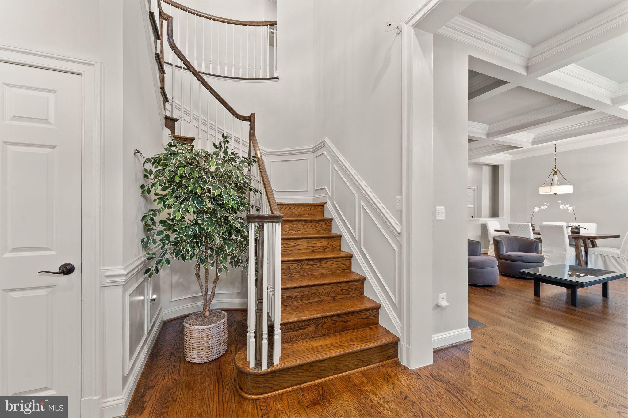 JAGUAR/YORKTOWN - Residential