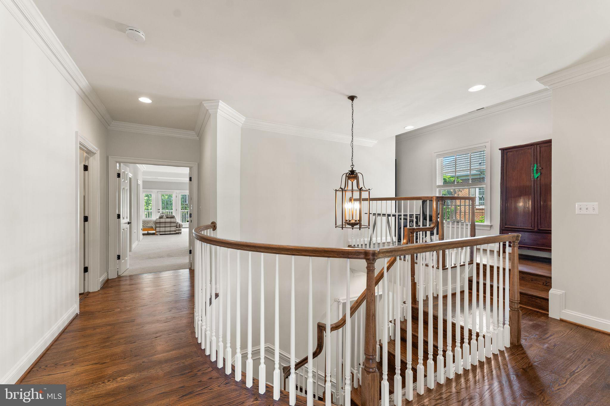 JAGUAR/YORKTOWN - Residential