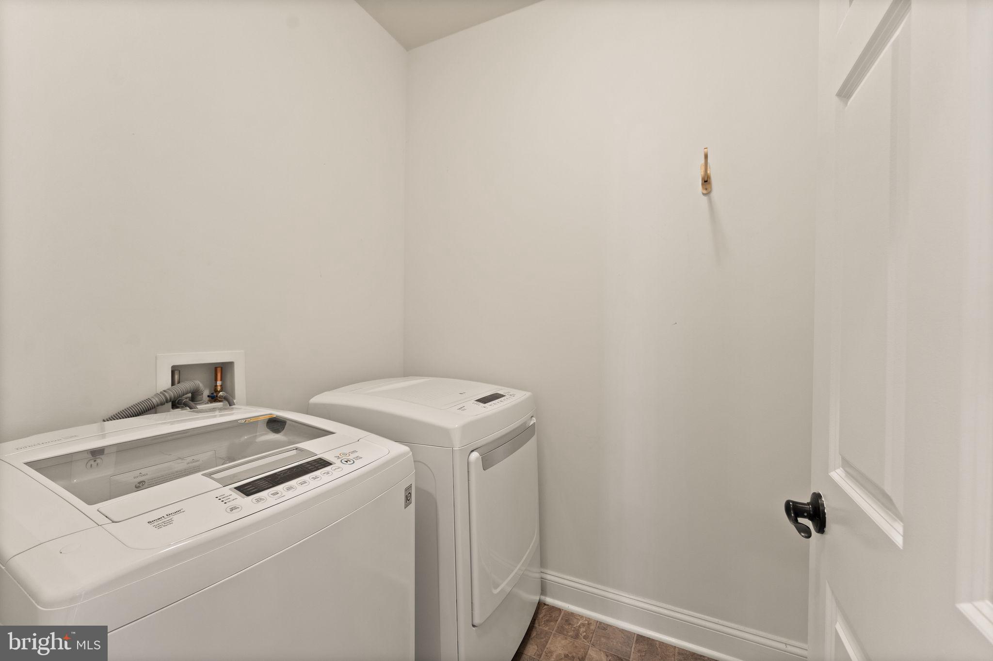 JAGUAR/YORKTOWN - Residential