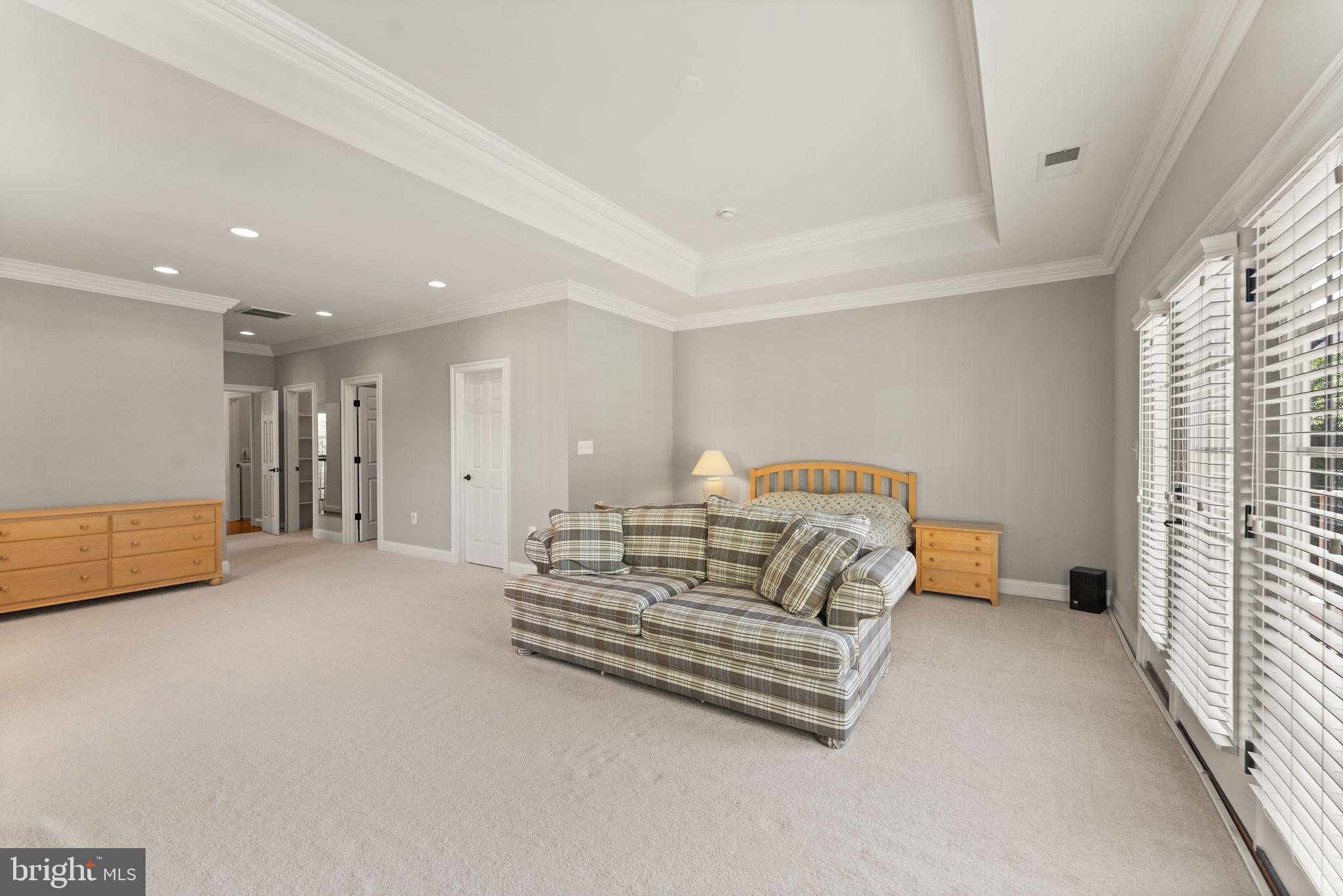 JAGUAR/YORKTOWN - Residential