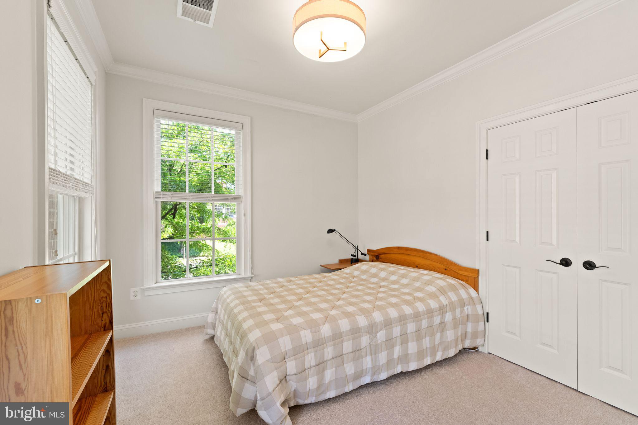 JAGUAR/YORKTOWN - Residential