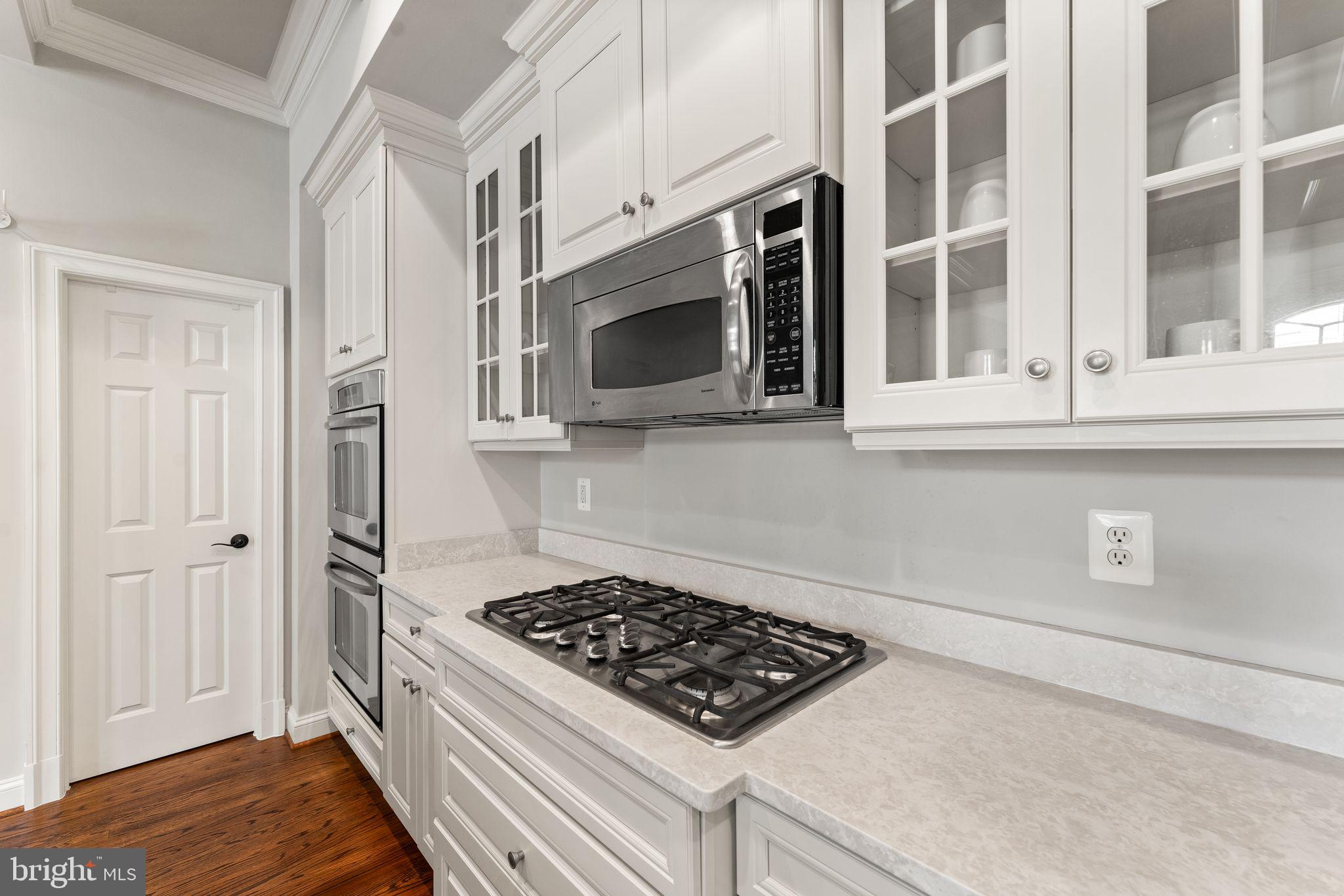 JAGUAR/YORKTOWN - Residential