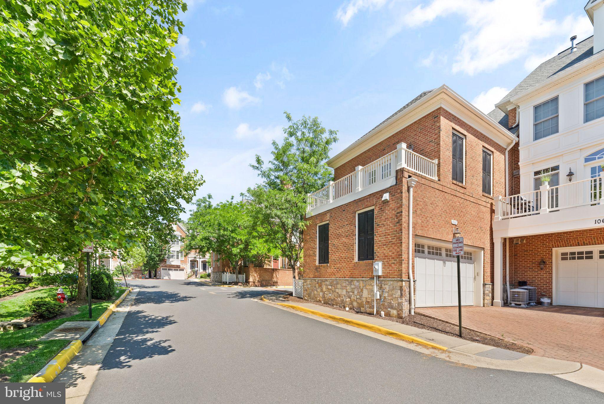 JAGUAR/YORKTOWN - Residential